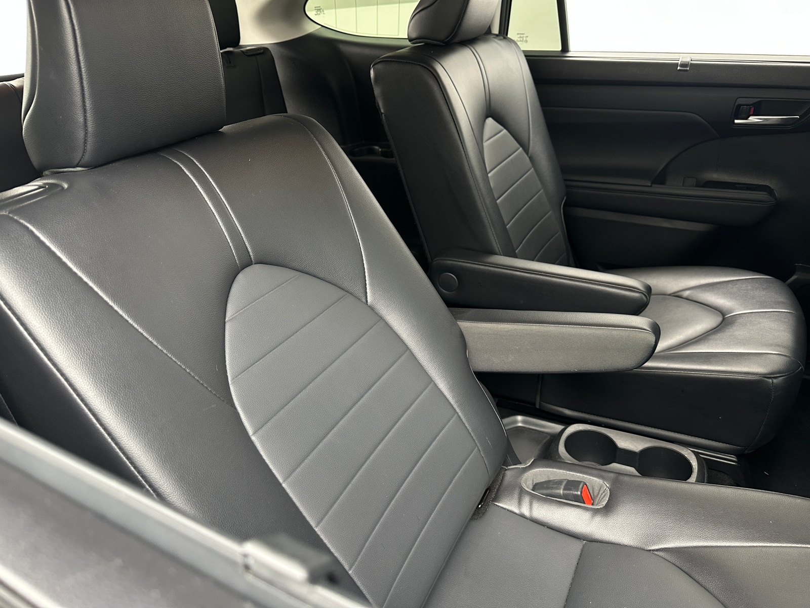 Thumbnail: 2021 Toyota Highlander - 5