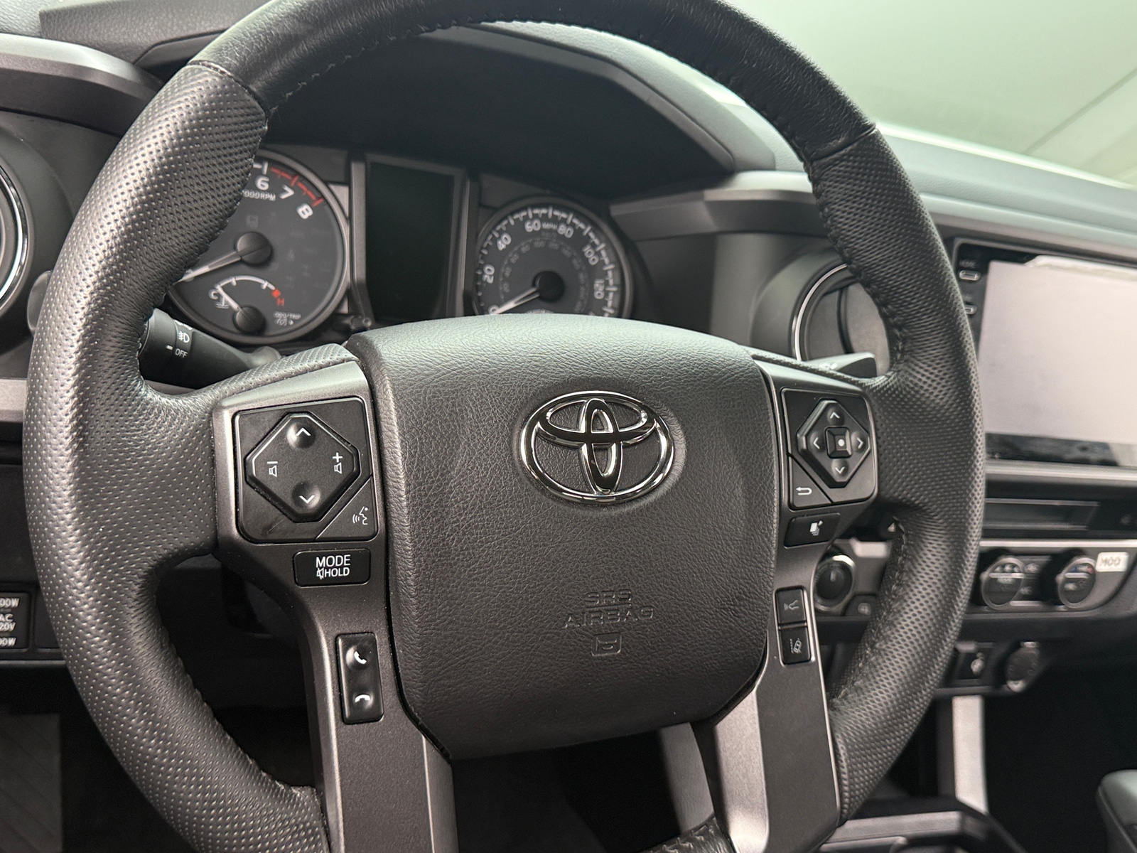 Thumbnail: 2022 Toyota Tacoma - 5