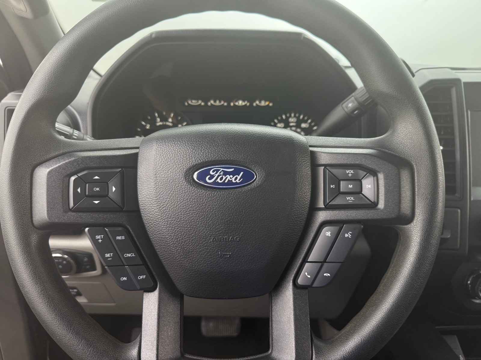Thumbnail: 2020 Ford Econoline - 5