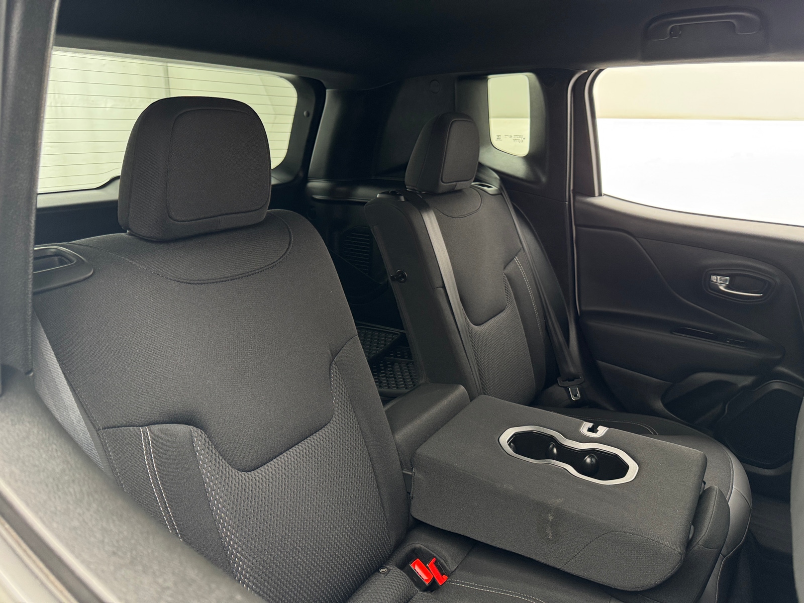 Thumbnail: 2022 Jeep Renegade - 6