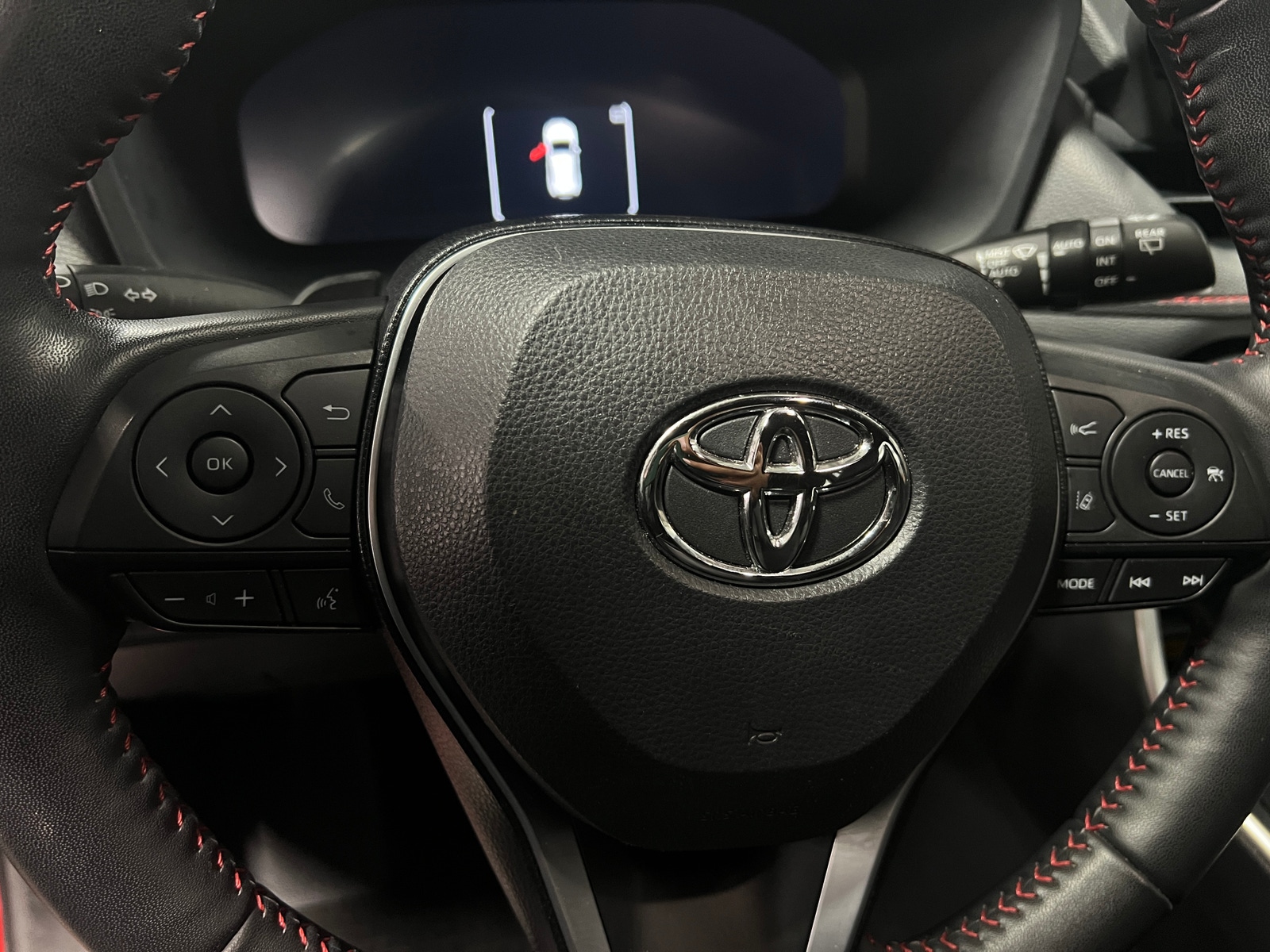 Thumbnail: 2023 Toyota RAV4 - 4