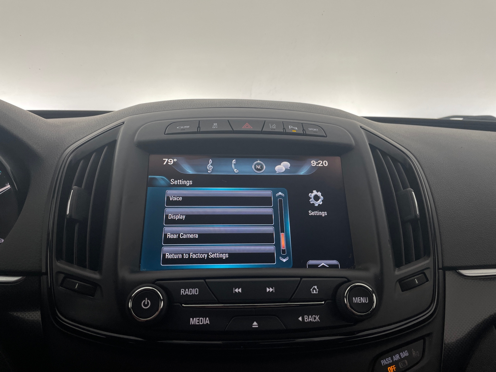 Thumbnail: 2016 Buick Regal - 3
