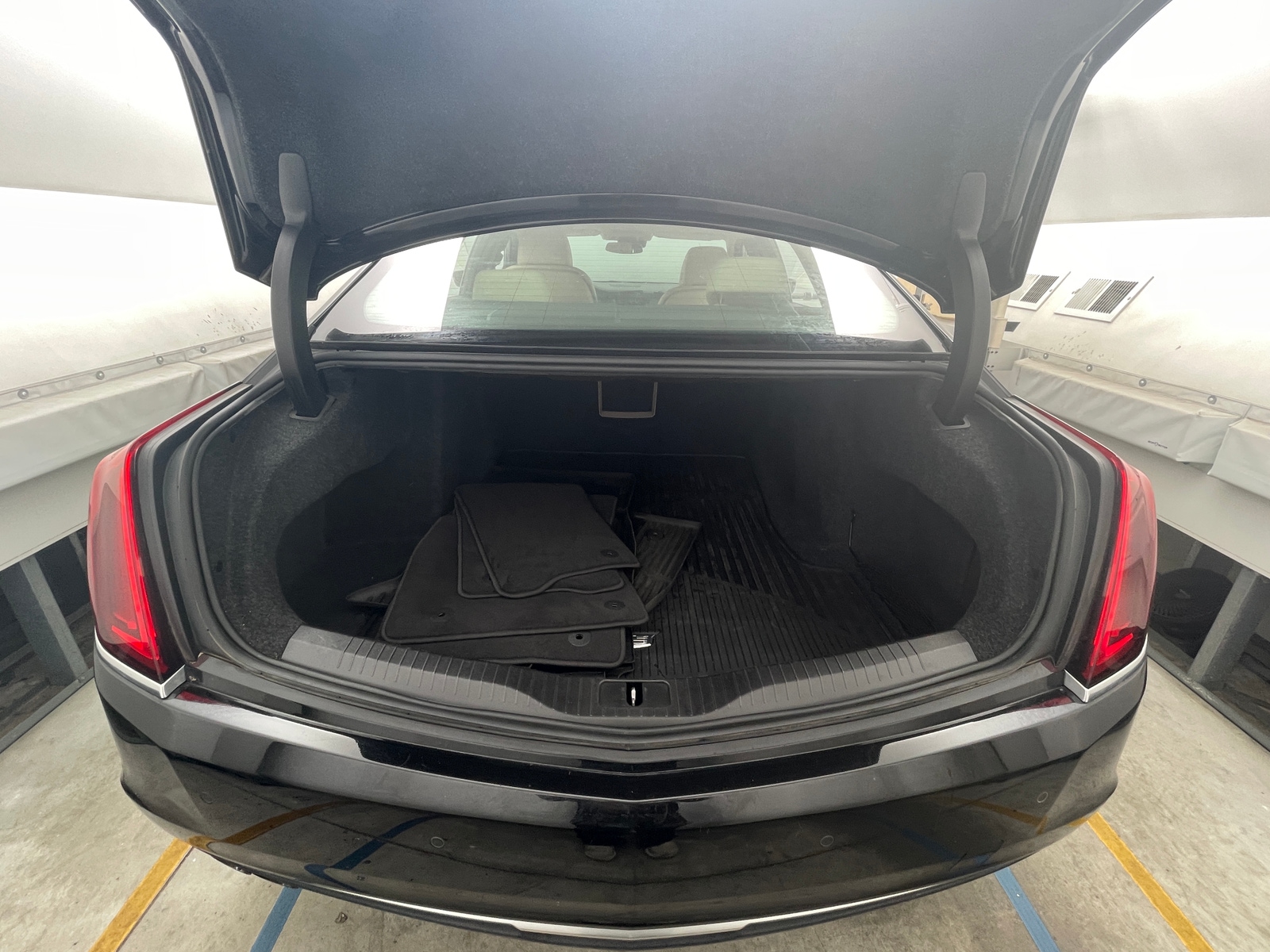 Thumbnail: 2018 Cadillac CT6 - 6