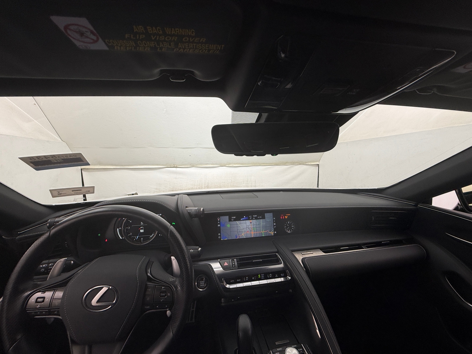 Thumbnail: 2022 Lexus LC - 2