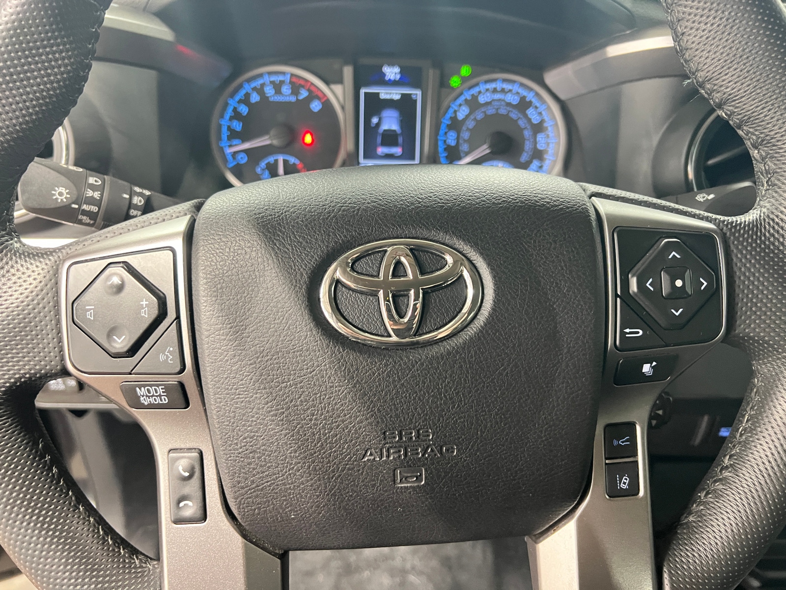 Thumbnail: 2022 Toyota Tacoma - 5