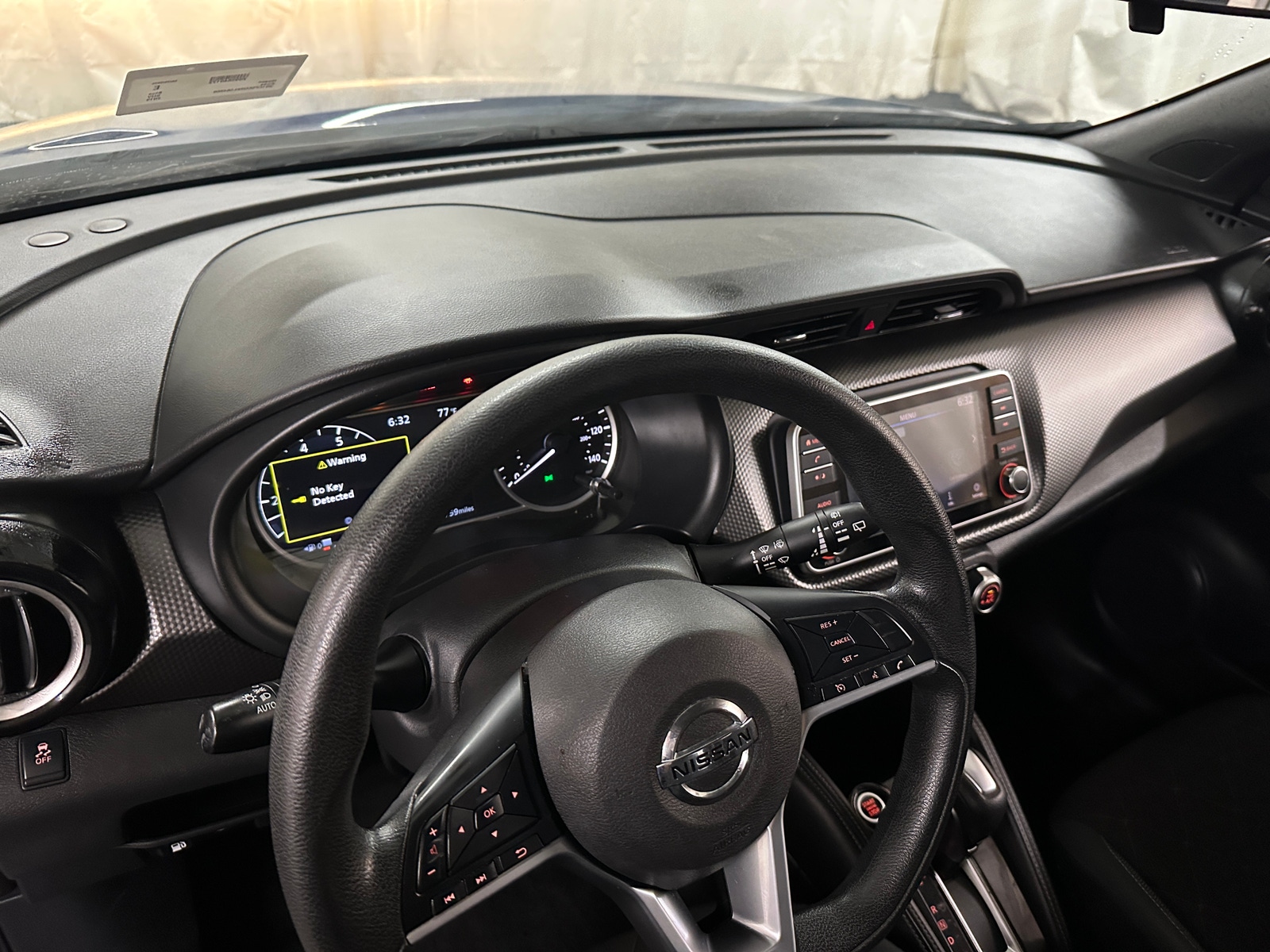 Thumbnail: 2019 Nissan Kicks - 3