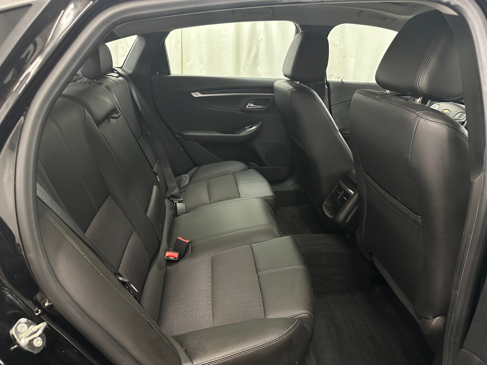 Thumbnail: 2017 Chevrolet Impala - 6
