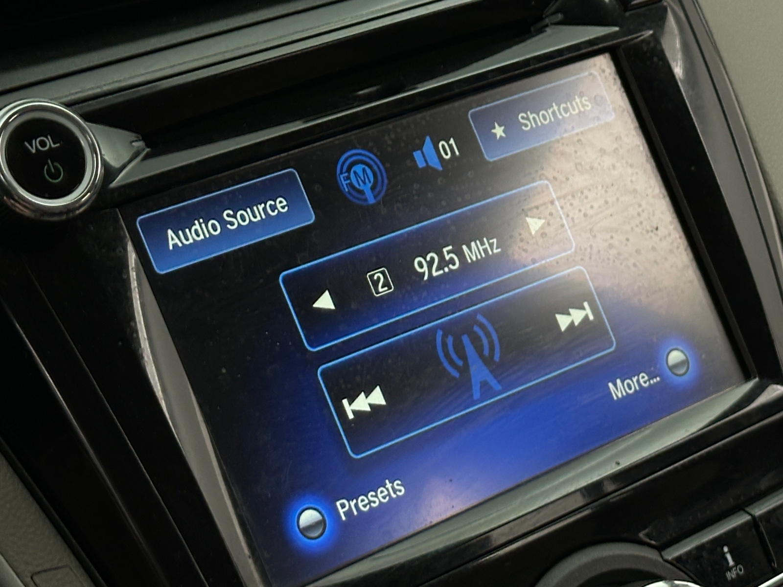 Thumbnail: 2015 Honda Odyssey - 4