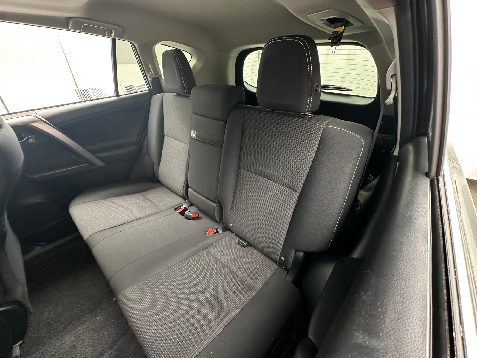 Thumbnail: 2018 Toyota RAV4 - 6