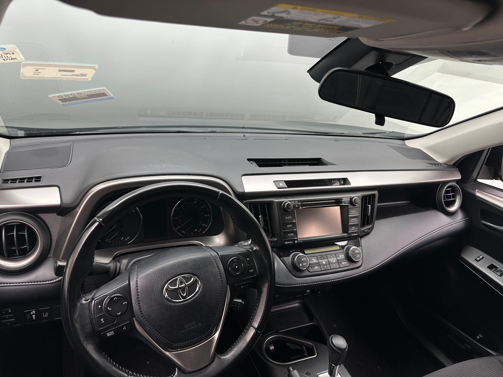 Thumbnail: 2018 Toyota RAV4 - 3