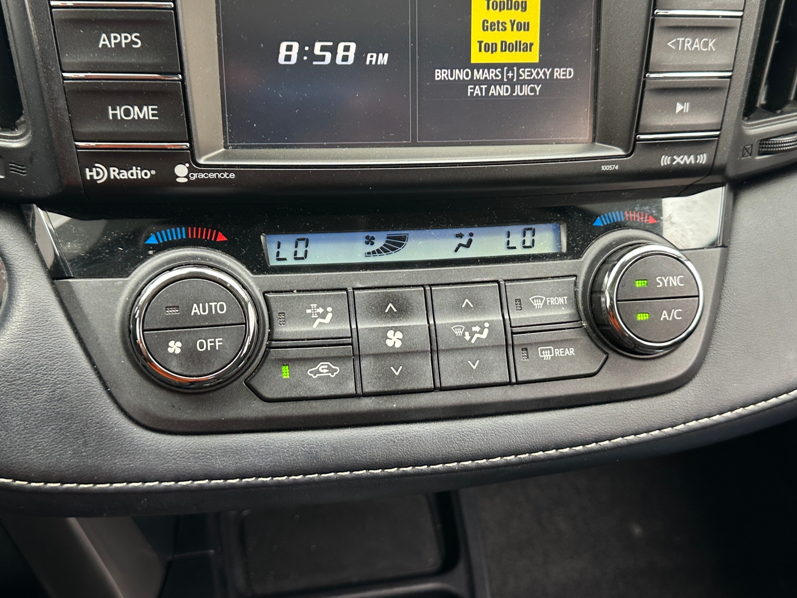 Thumbnail: 2018 Toyota RAV4 - 4