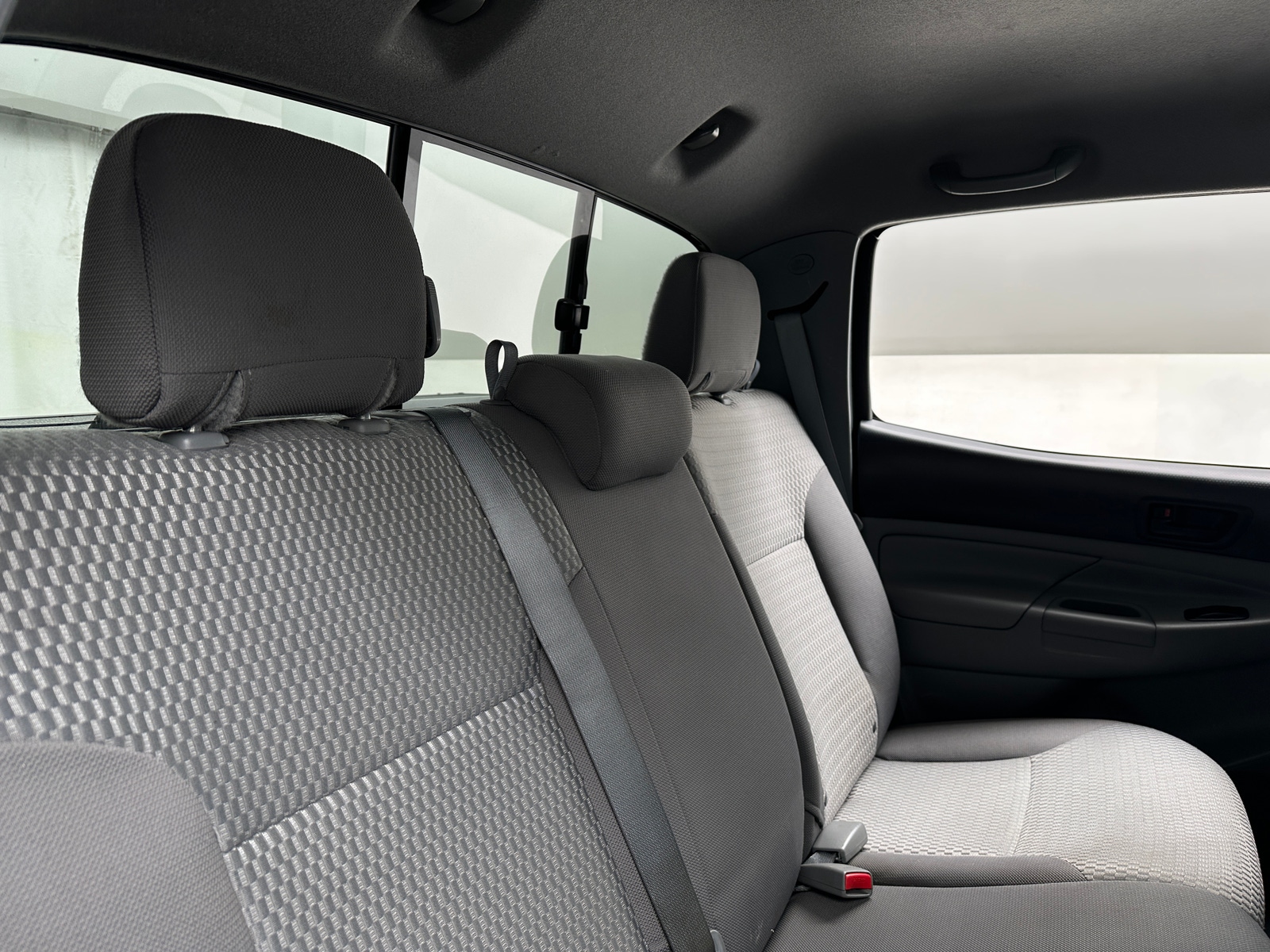 Thumbnail: 2015 Toyota Tacoma - 6