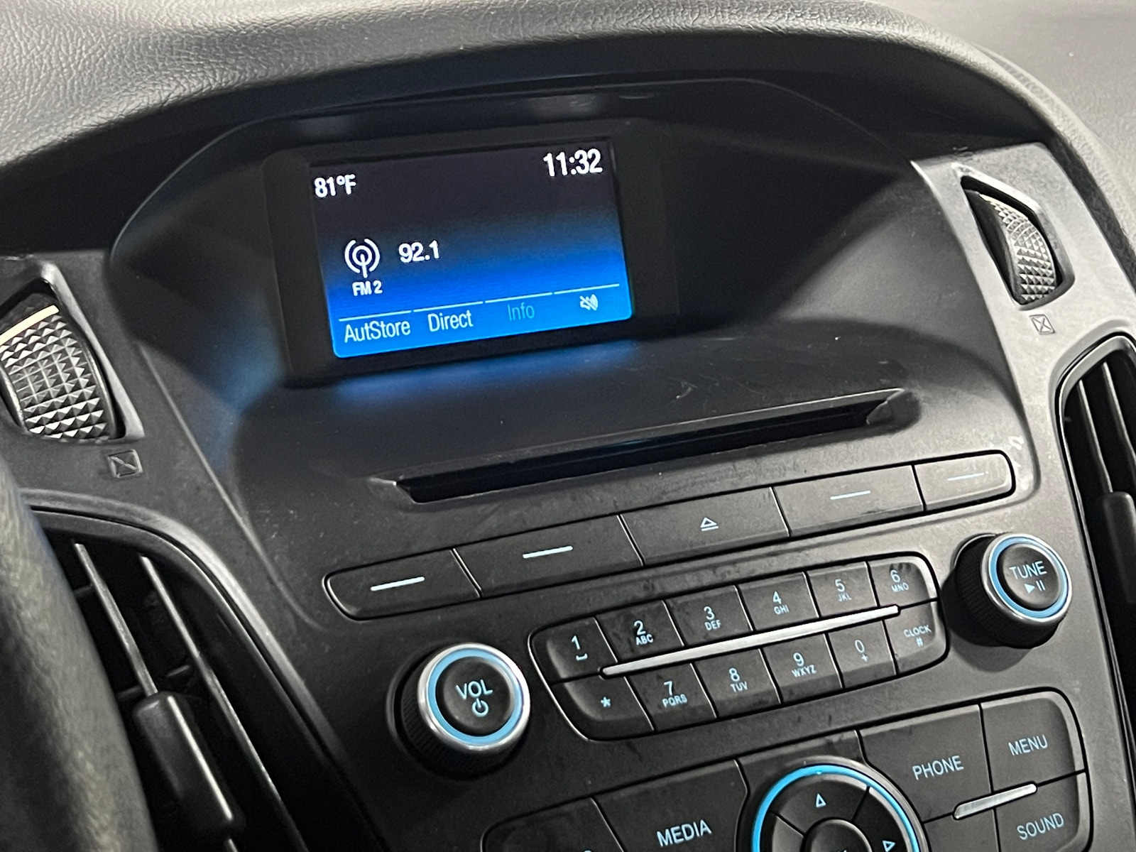 Thumbnail: 2016 Ford Focus - 4