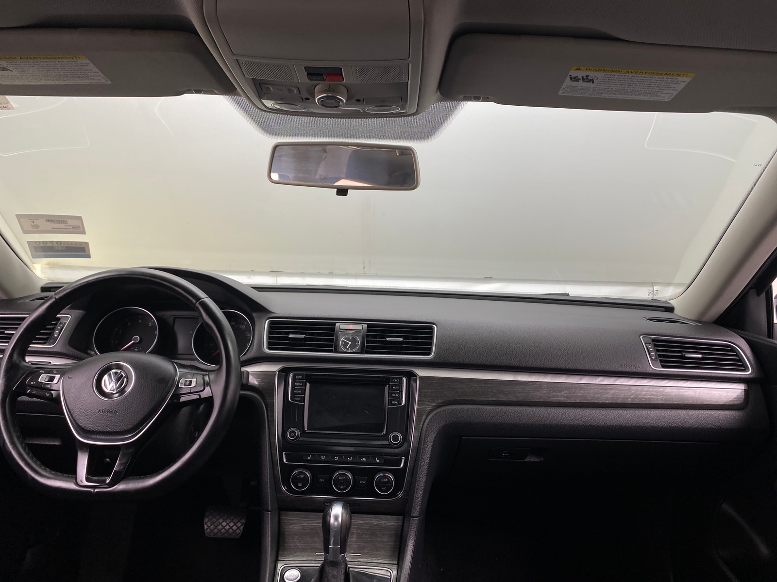 Thumbnail: 2017 Volkswagen Passat - 2