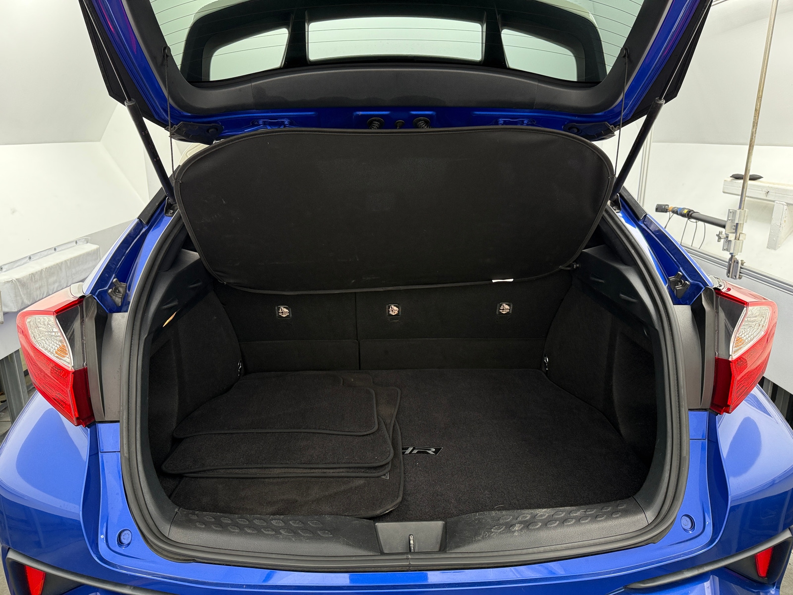 Thumbnail: 2019 Toyota C-HR - 7