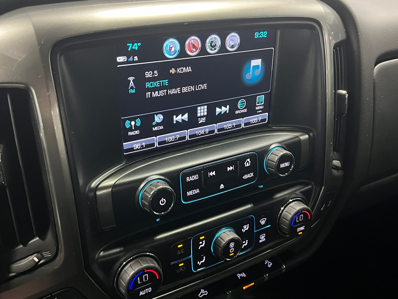 Thumbnail: 2019 Chevrolet Silverado 1500 - 4