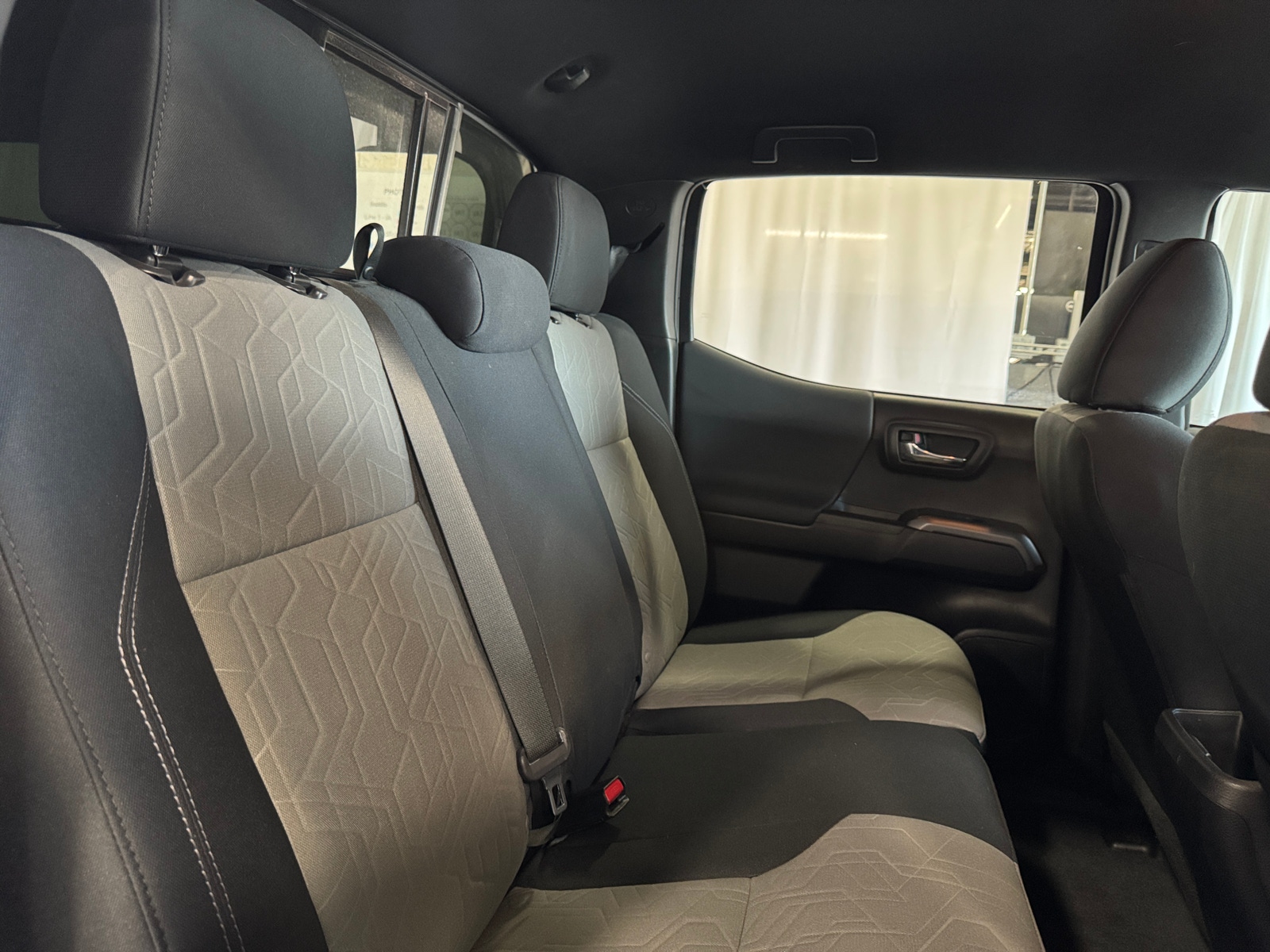 Thumbnail: 2022 Toyota Tacoma - 6