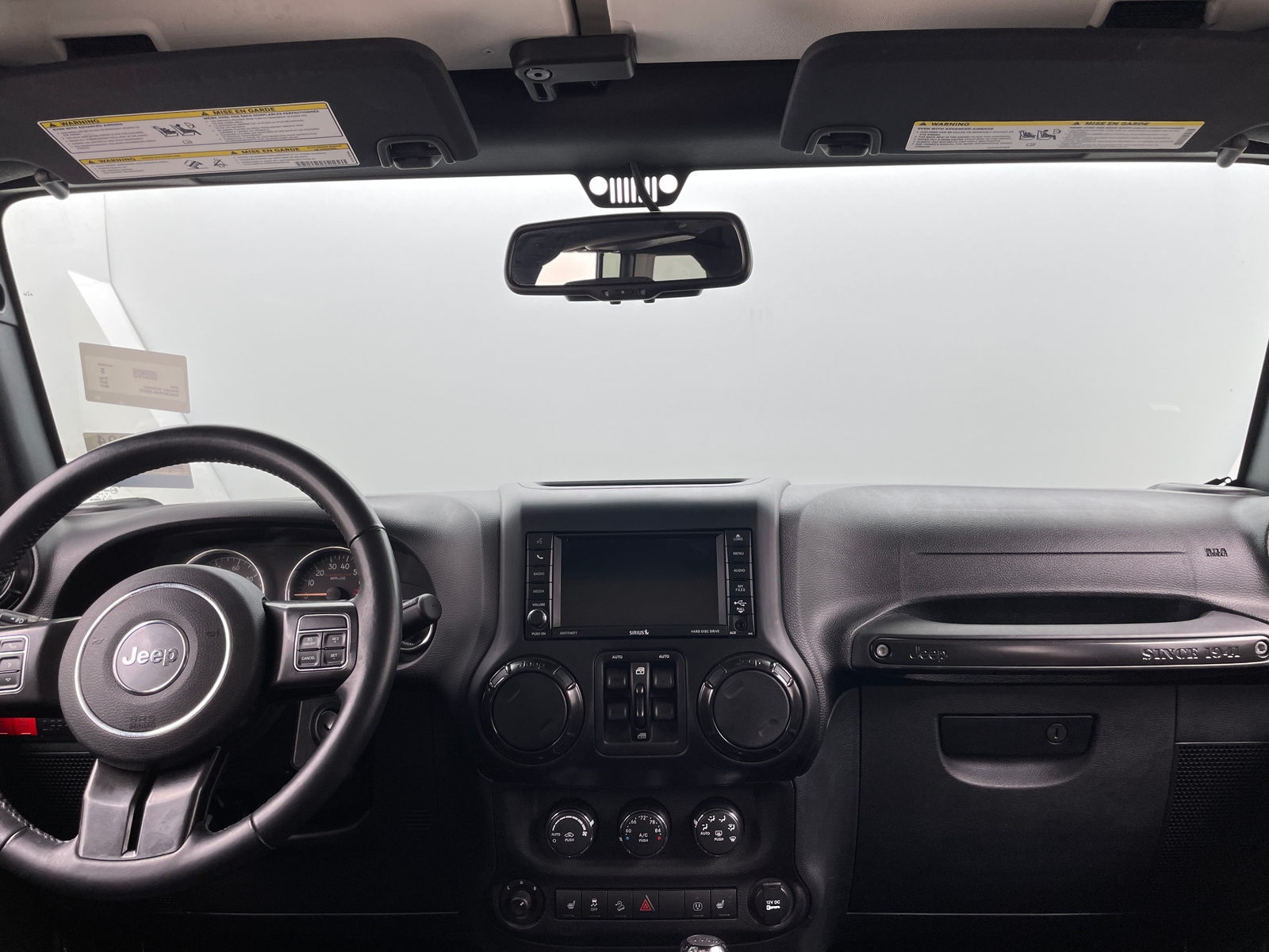 Thumbnail: 2017 Jeep Wrangler - 3