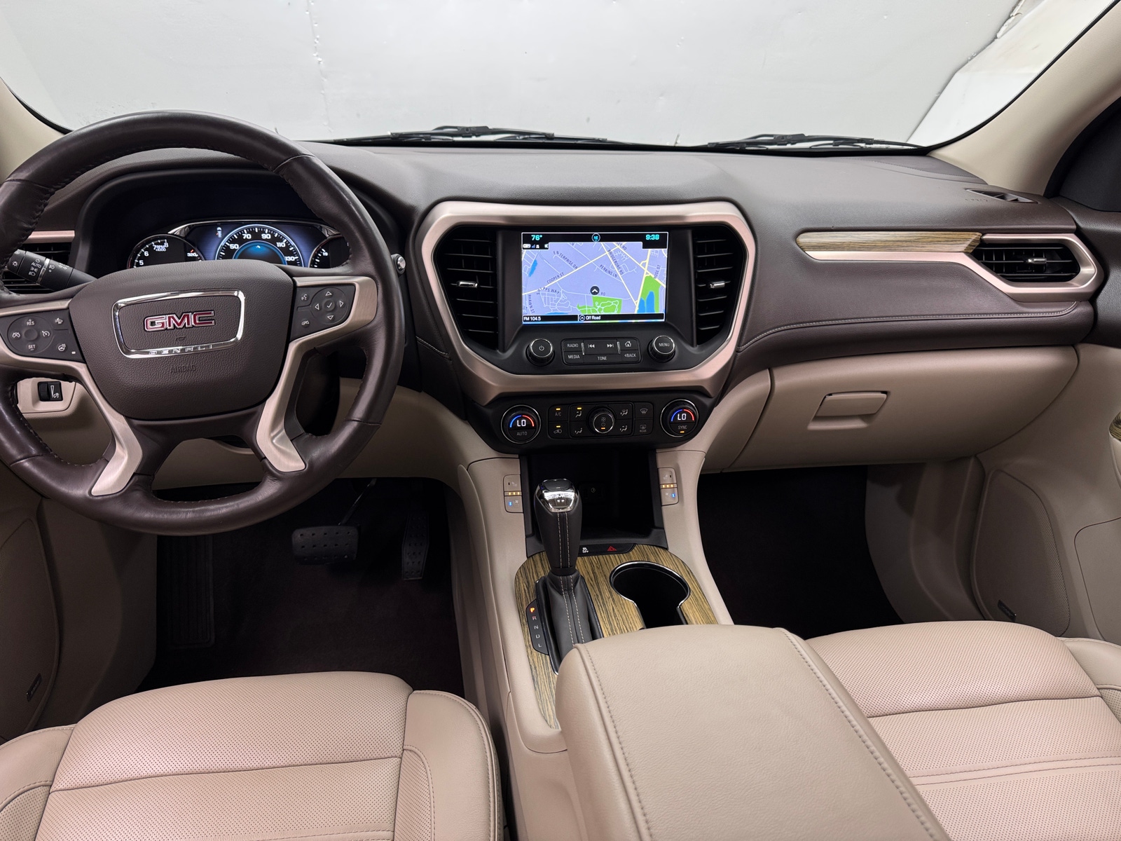 Thumbnail: 2018 GMC Acadia - 2