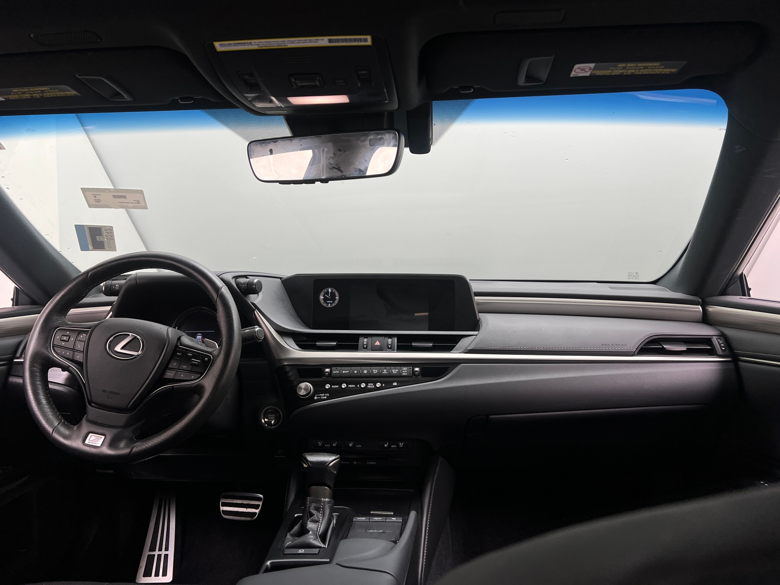 Thumbnail: 2021 Lexus ES - 2