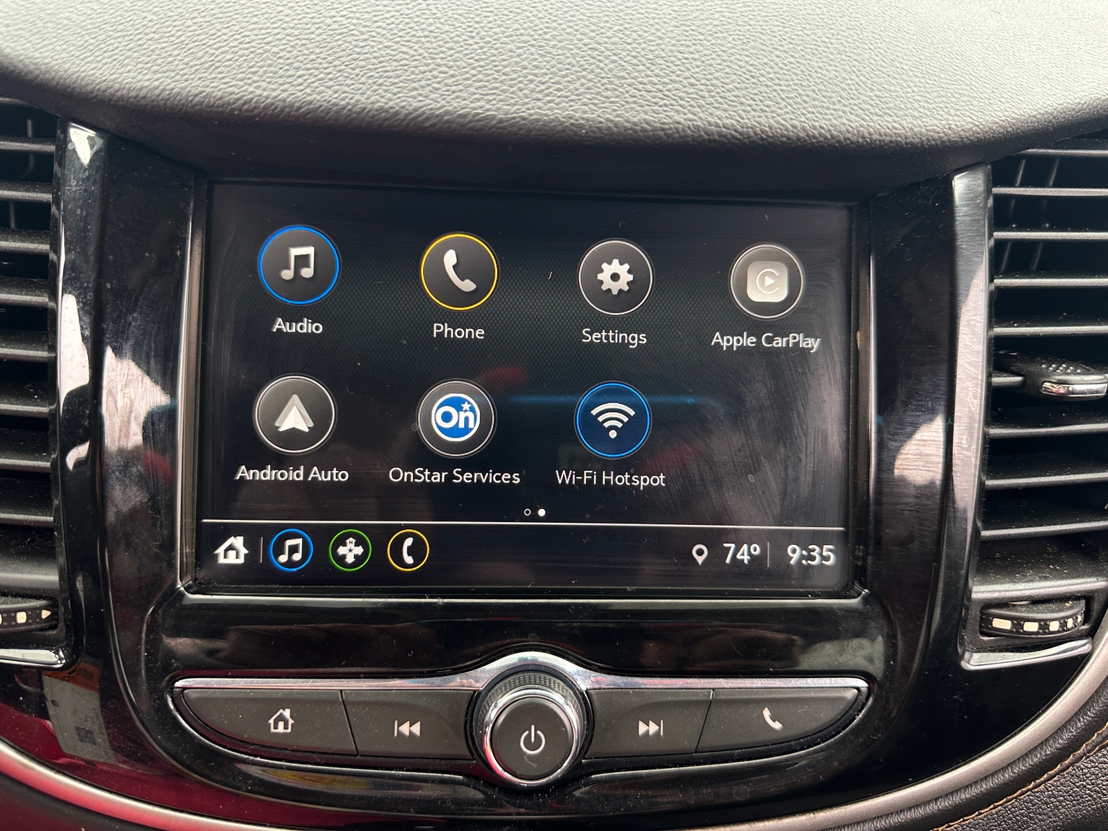 Thumbnail: 2018 Chevrolet Trax - 4