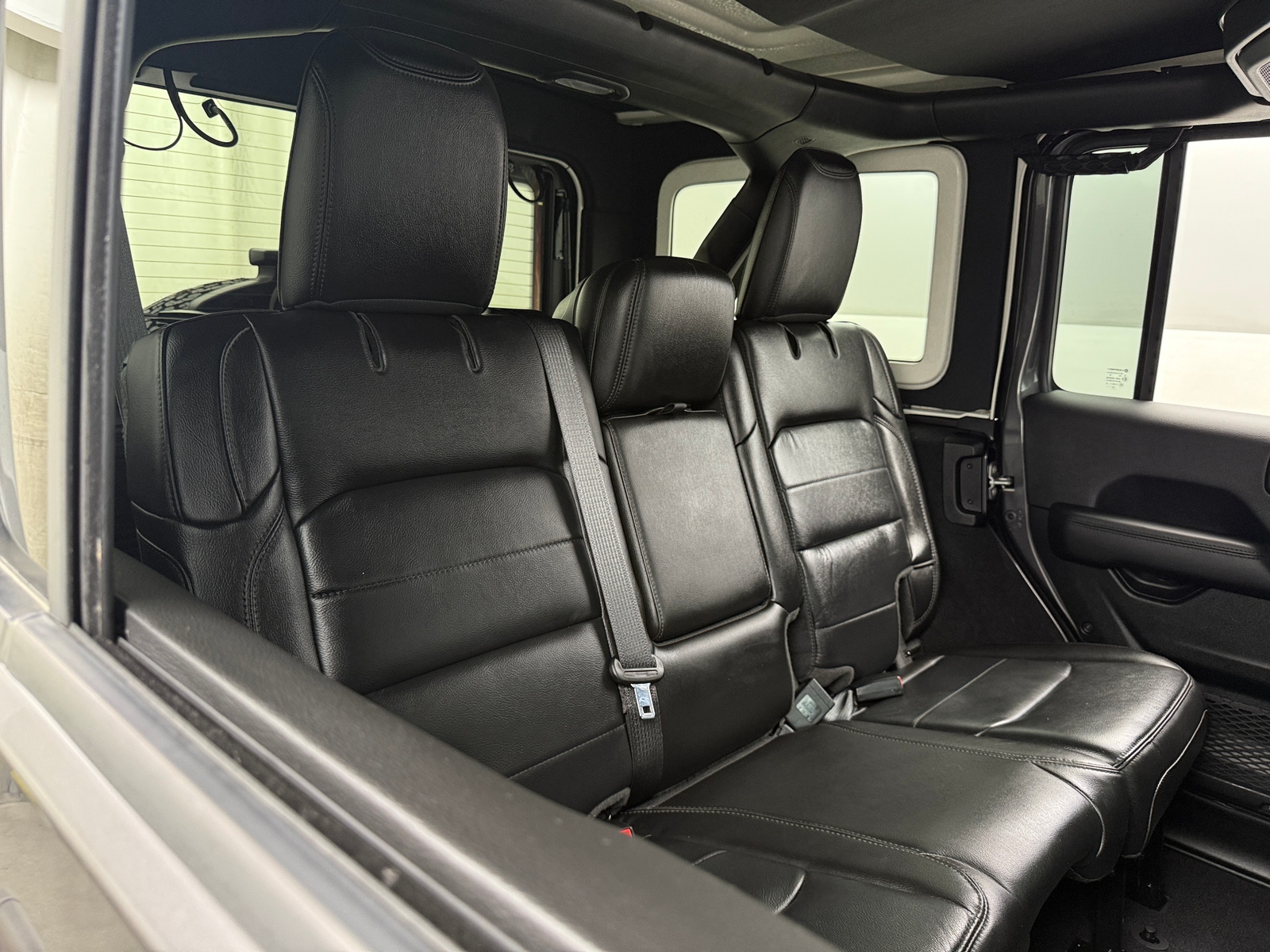 Thumbnail: 2021 Jeep Wrangler - 5