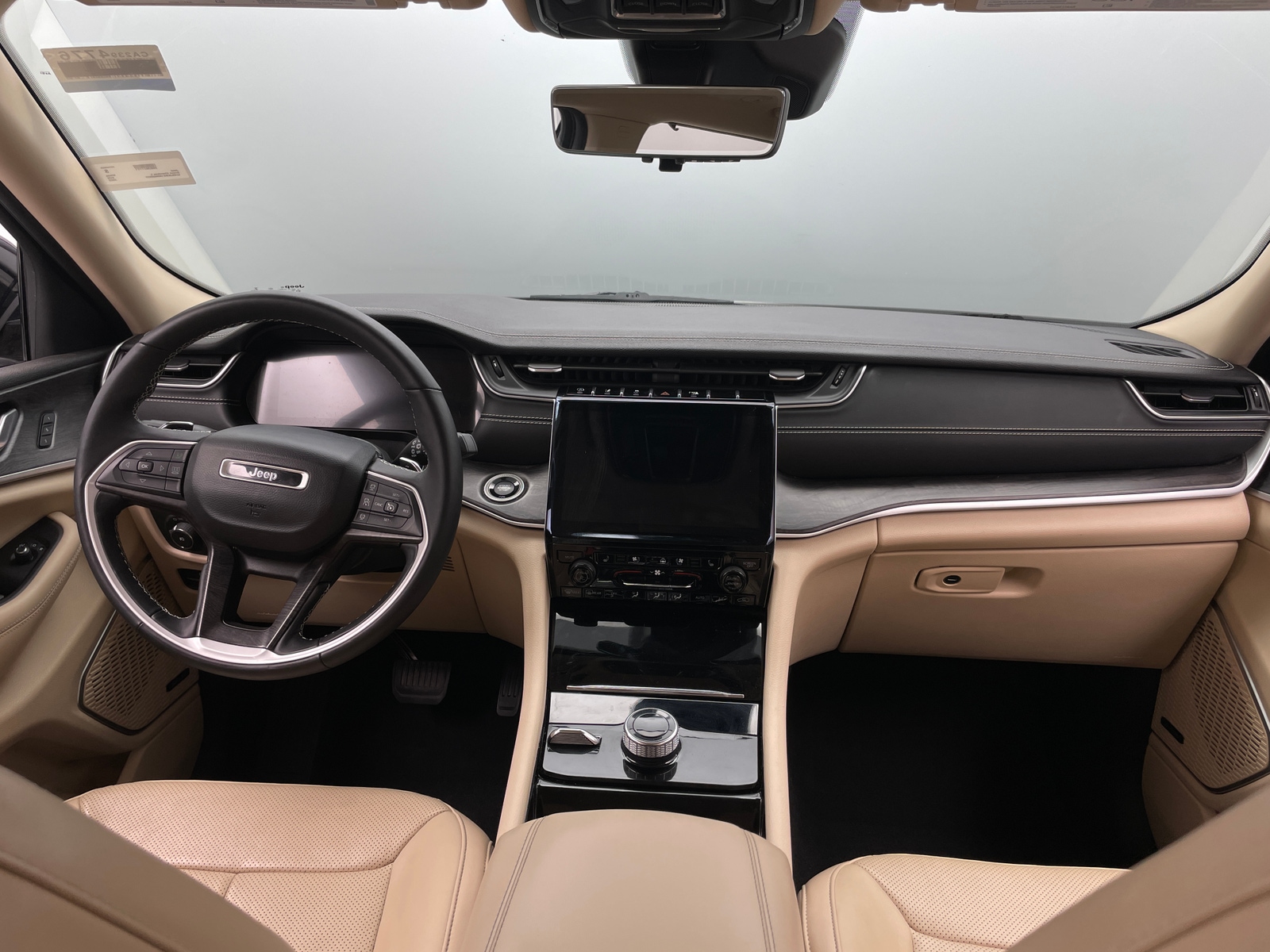 Thumbnail: 2022 Jeep Grand Cherokee L - 2