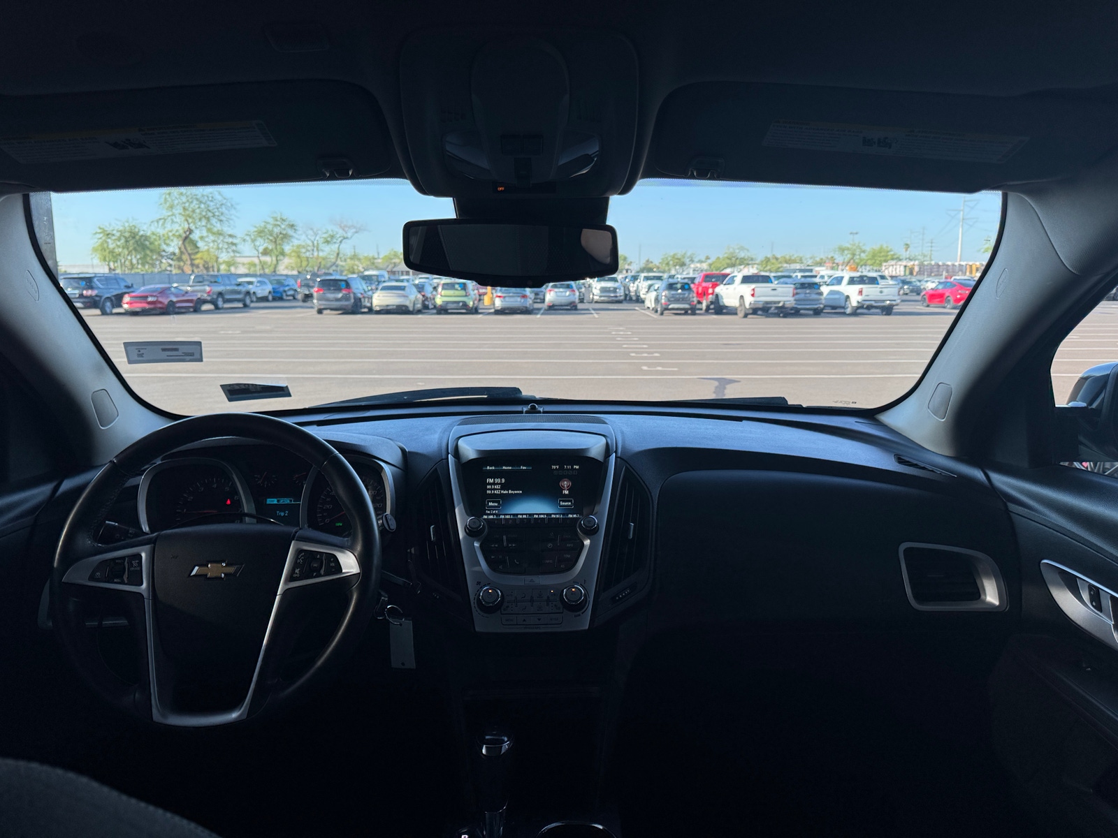 Thumbnail: 2017 Chevrolet Equinox - 3