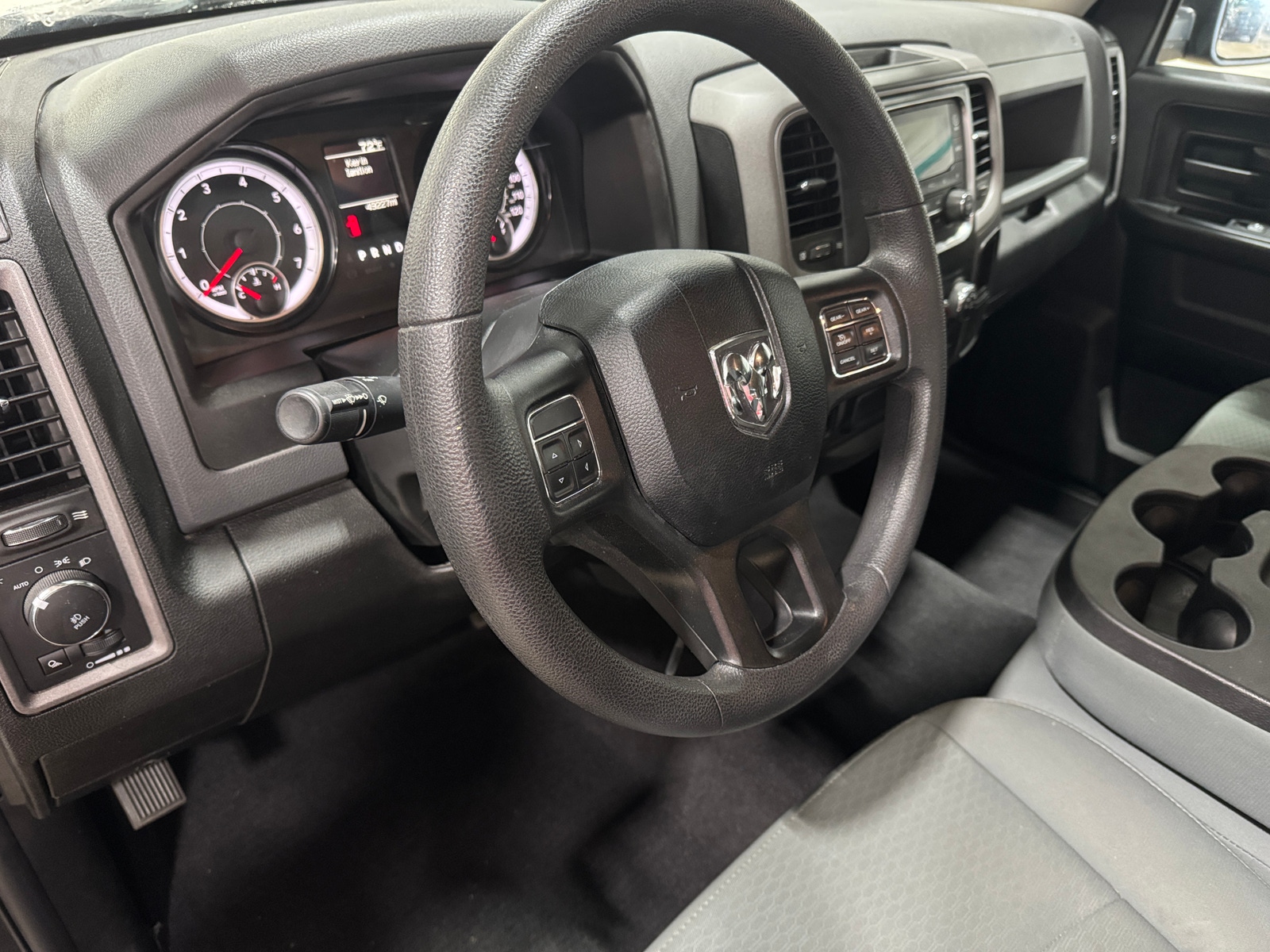 Thumbnail: 2019 RAM 1500 Classic - 2