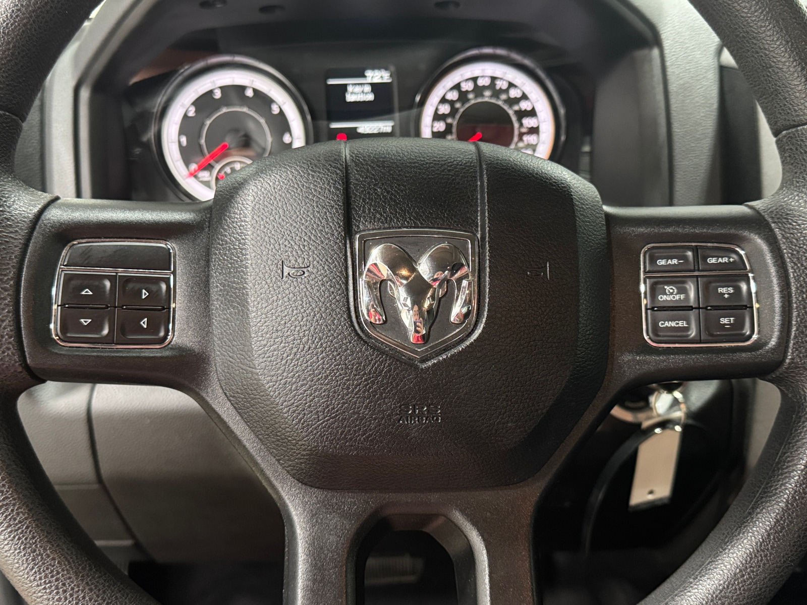Thumbnail: 2019 RAM 1500 Classic - 4