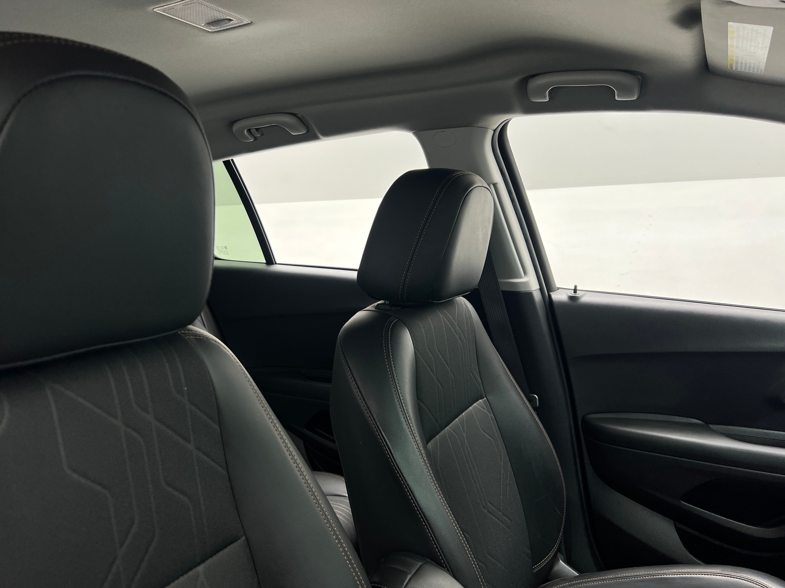 Thumbnail: 2021 Chevrolet Trax - 2