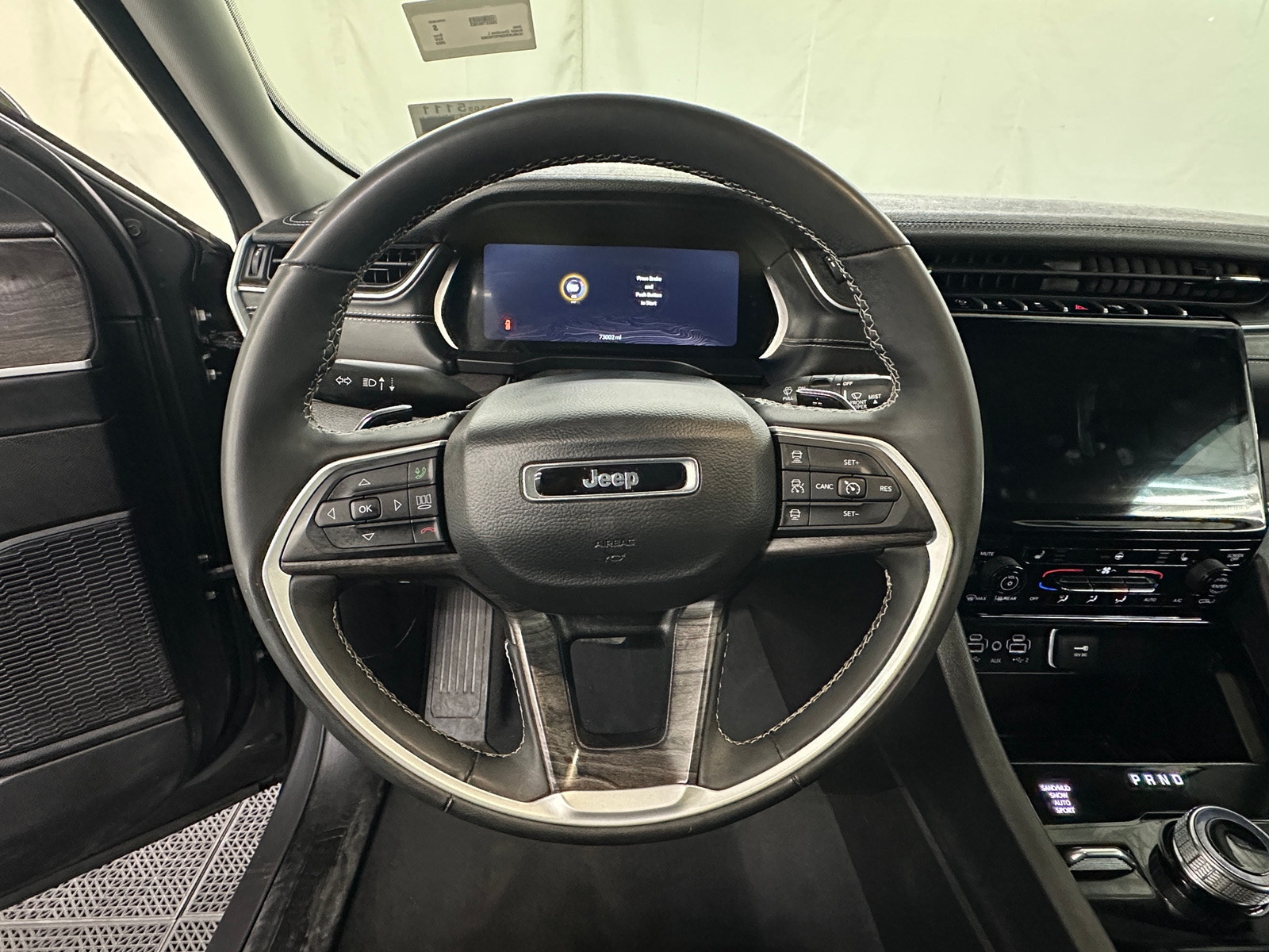 Thumbnail: 2023 Jeep Grand Cherokee L - 4