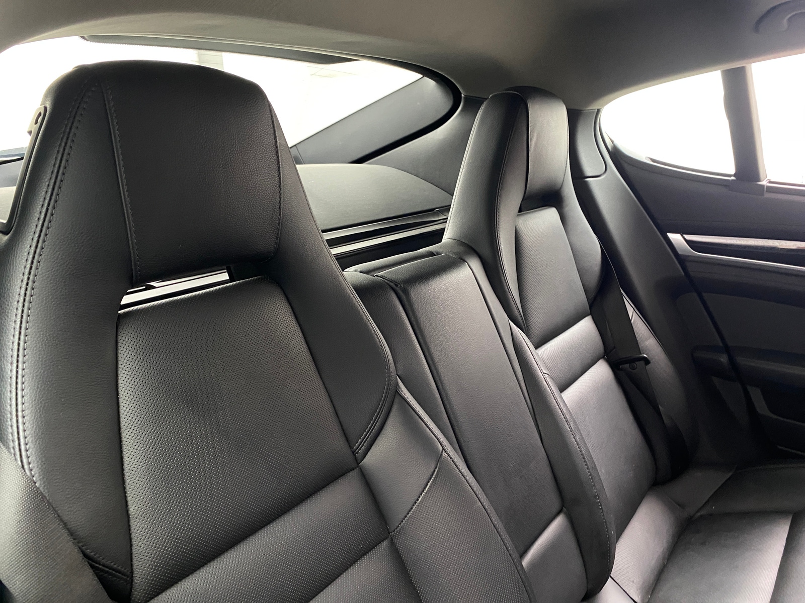 Thumbnail: 2016 Porsche Panamera - 5