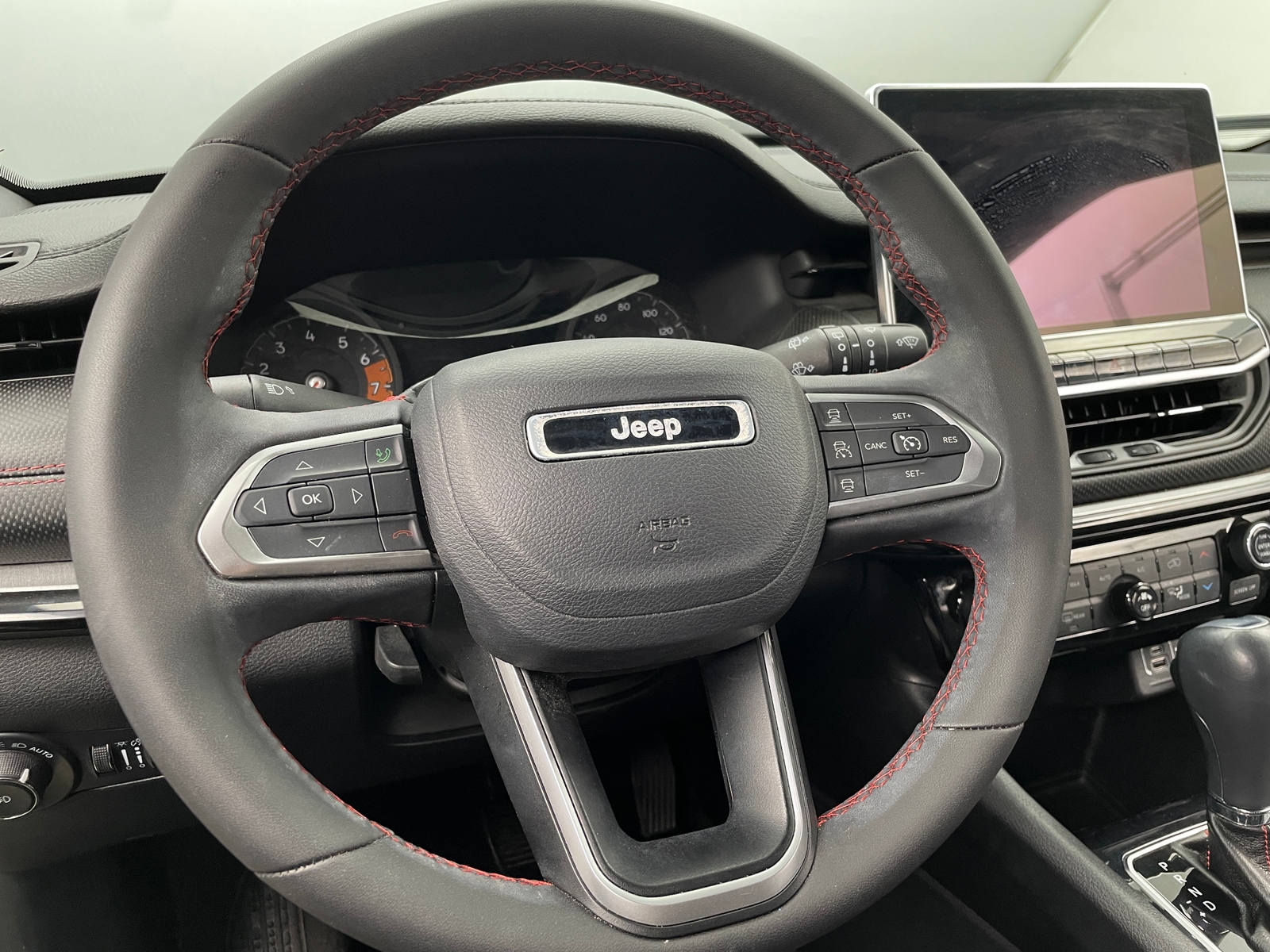 Thumbnail: 2023 Jeep Compass - 4