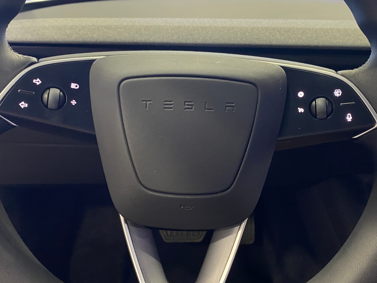 Thumbnail: 2025 Tesla Model 3 - 4