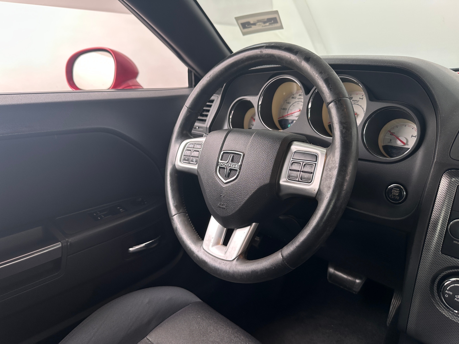 Thumbnail: 2011 Dodge Challenger - 4
