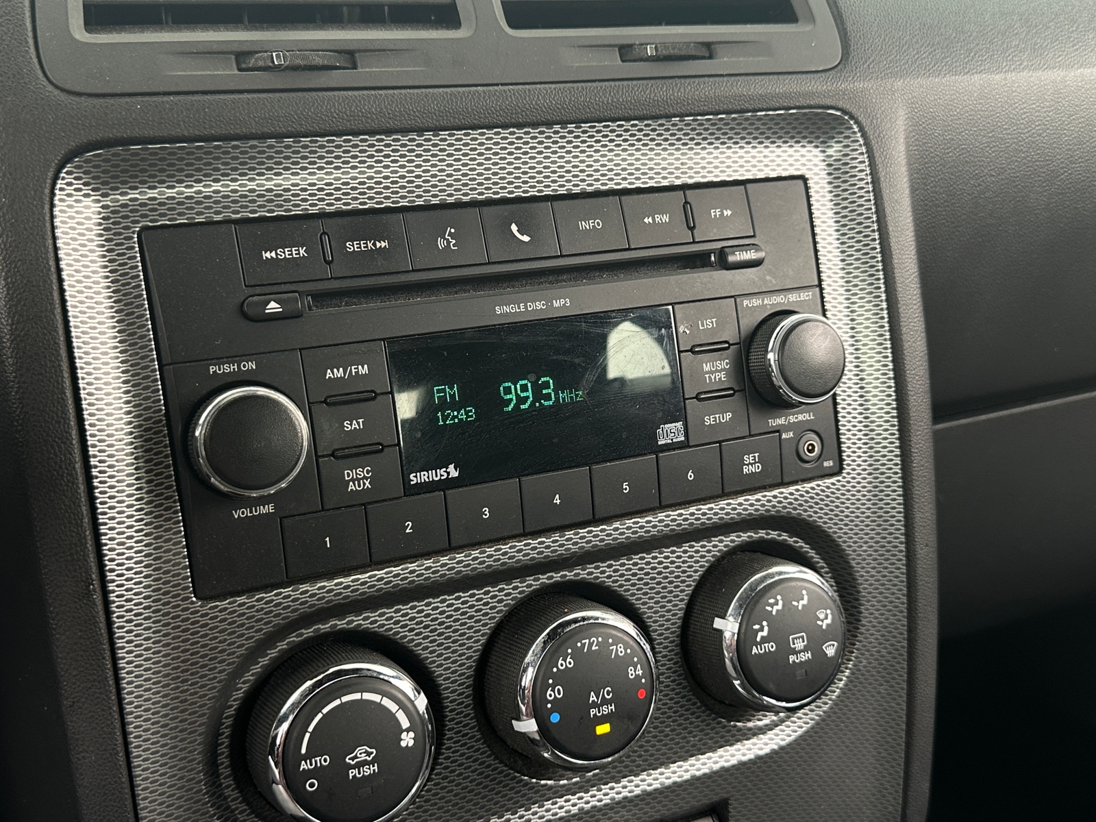 Thumbnail: 2011 Dodge Challenger - 3