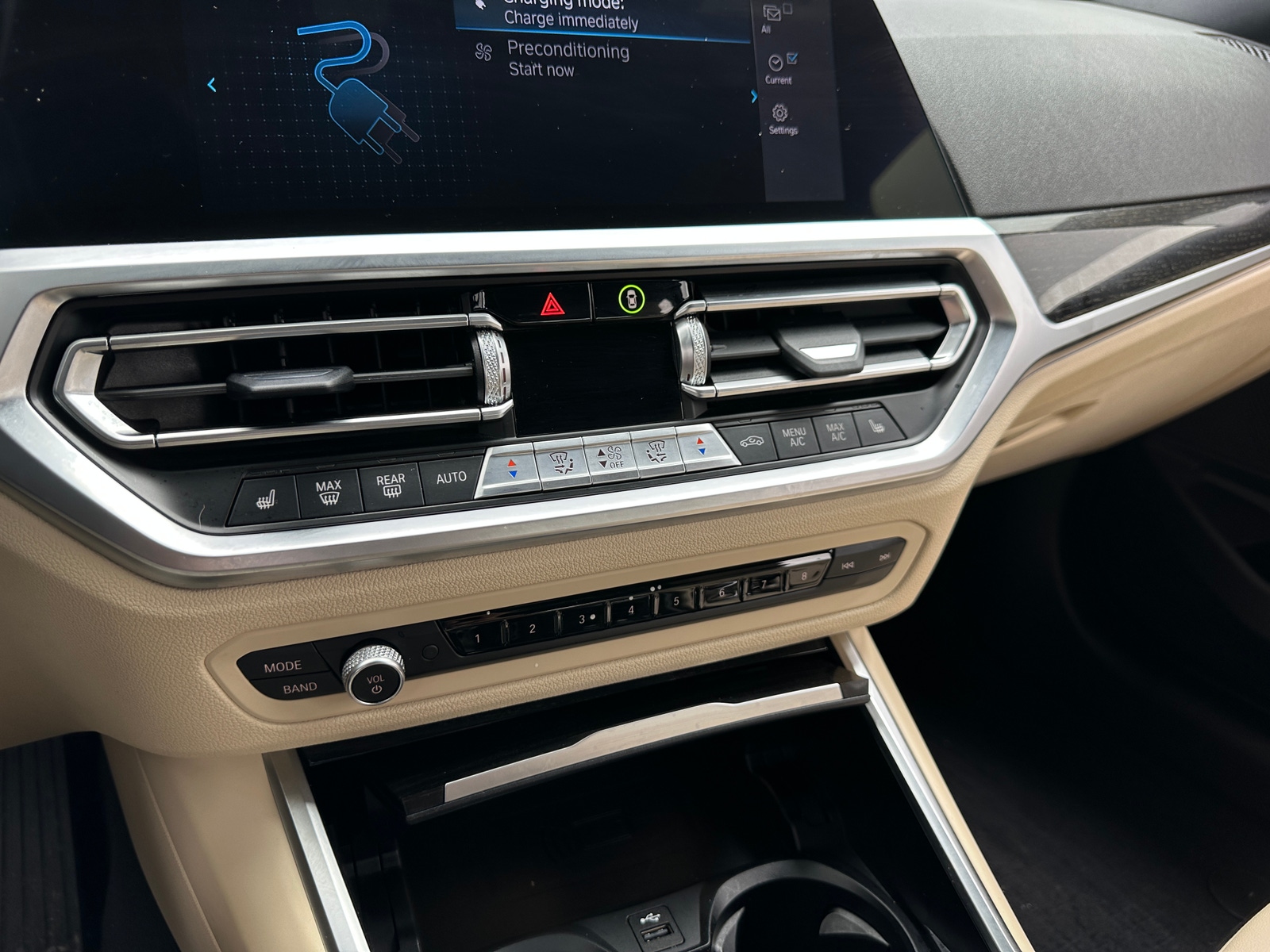 Thumbnail: 2021 BMW 3 Series - 3