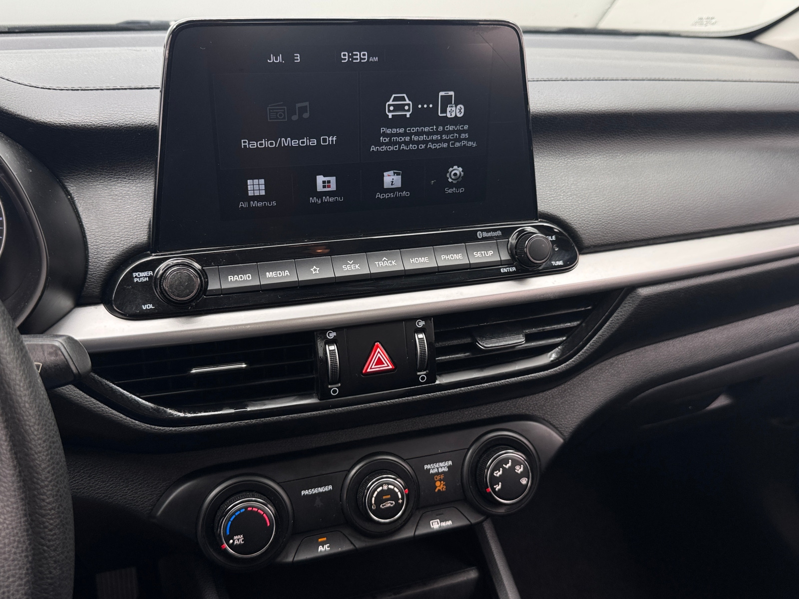 Thumbnail: 2021 Kia Forte - 4