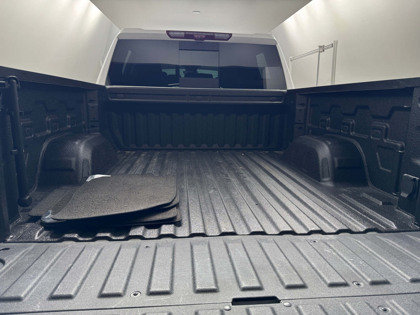 Thumbnail: 2023 Chevrolet Silverado 1500 - 6