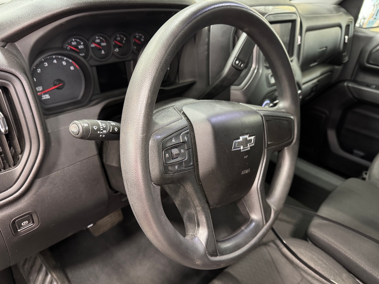 Thumbnail: 2022 Chevrolet Silverado 1500 - 3