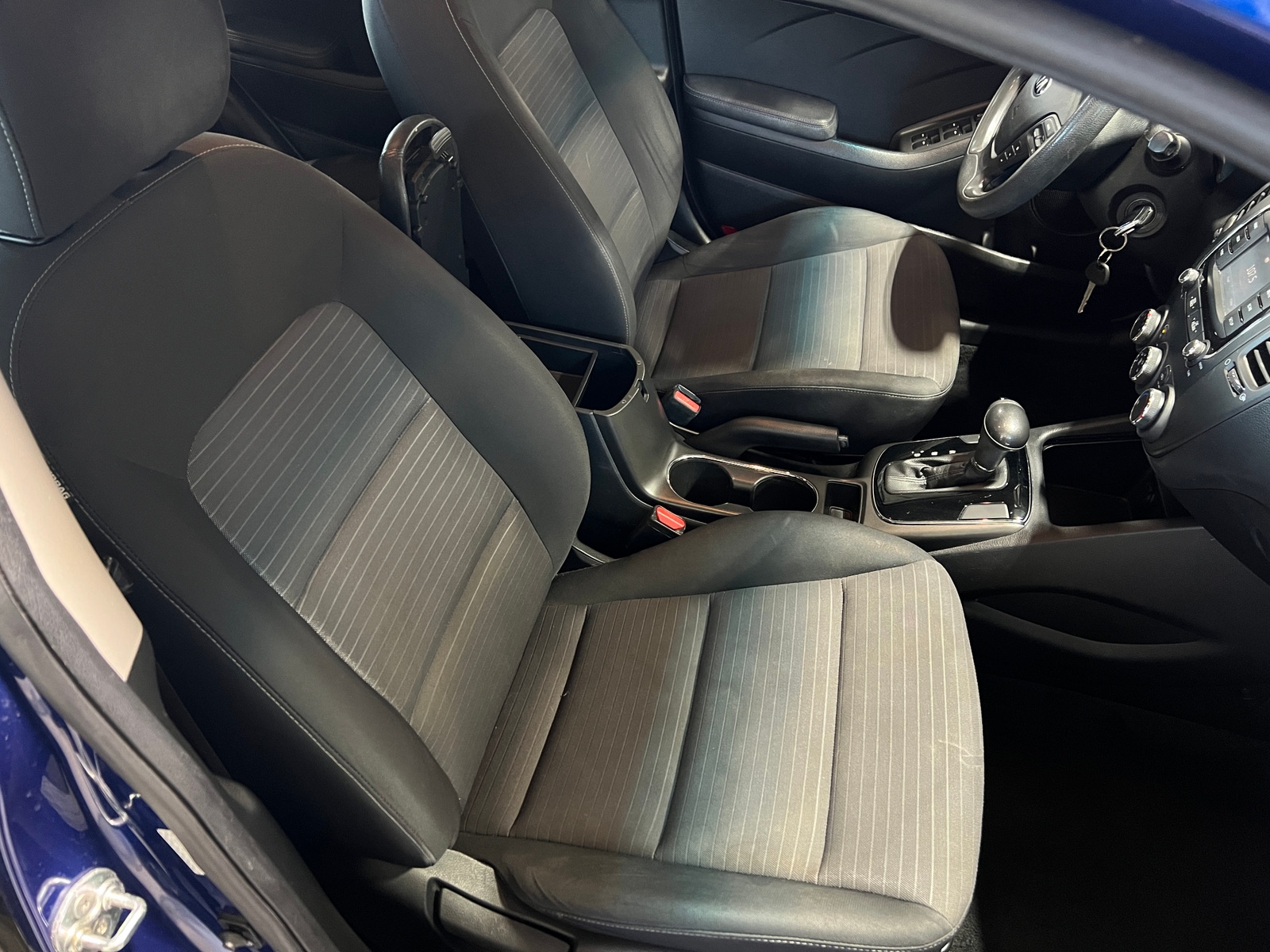 Thumbnail: 2017 Kia Forte - 2