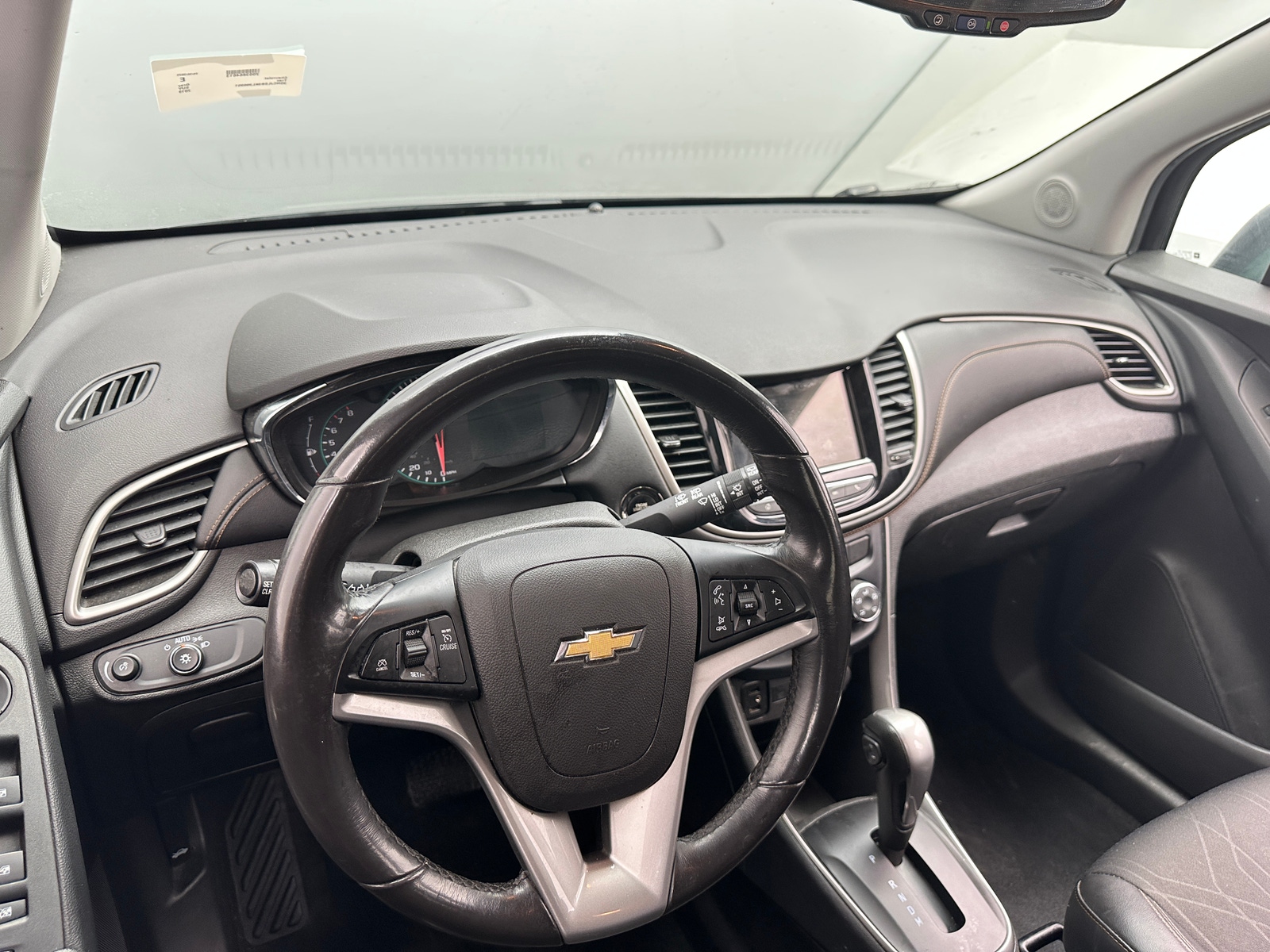 Thumbnail: 2019 Chevrolet Trax - 2