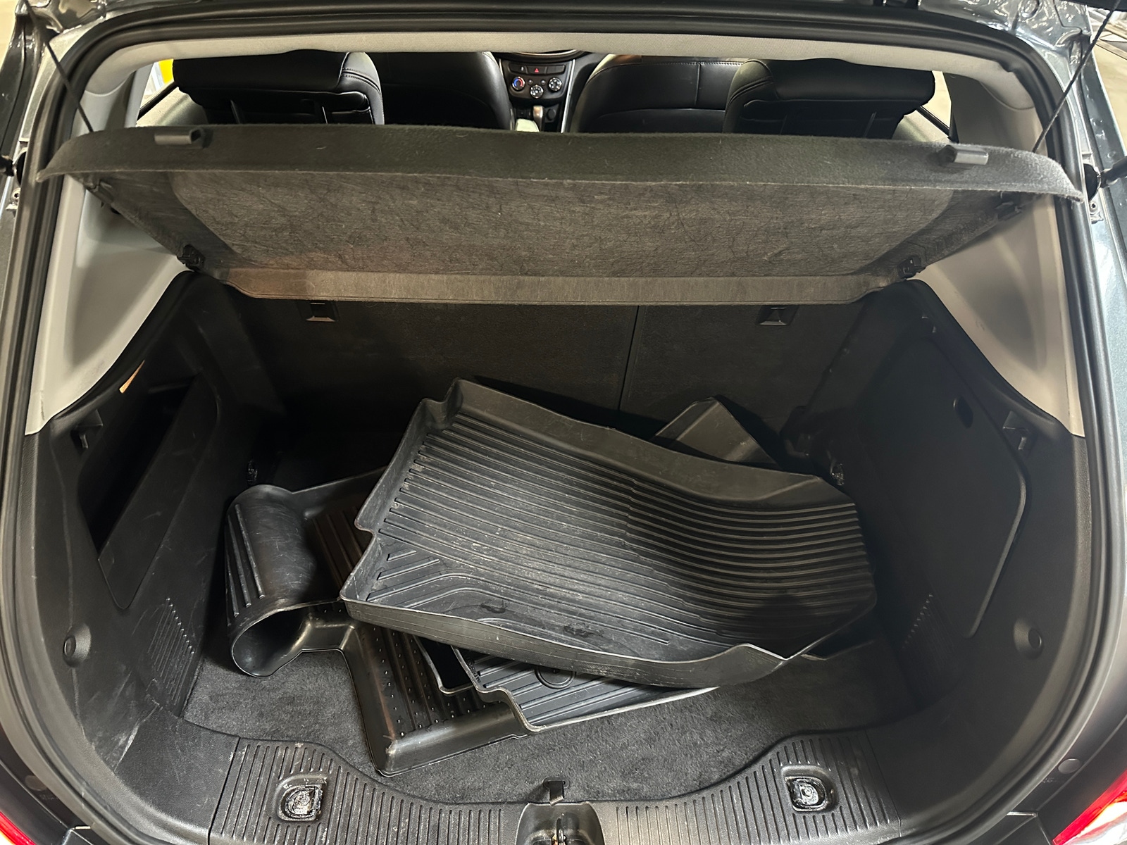 Thumbnail: 2019 Chevrolet Trax - 6