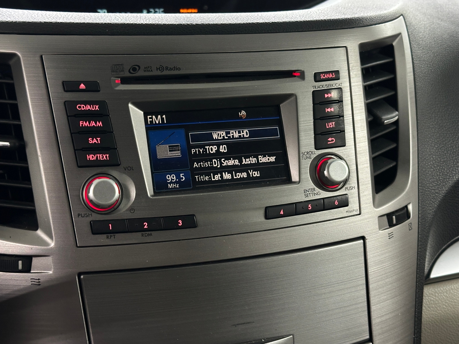 Thumbnail: 2014 Subaru Outback - 4