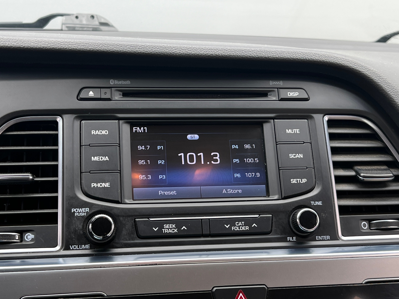 Thumbnail: 2016 Hyundai Sonata - 4