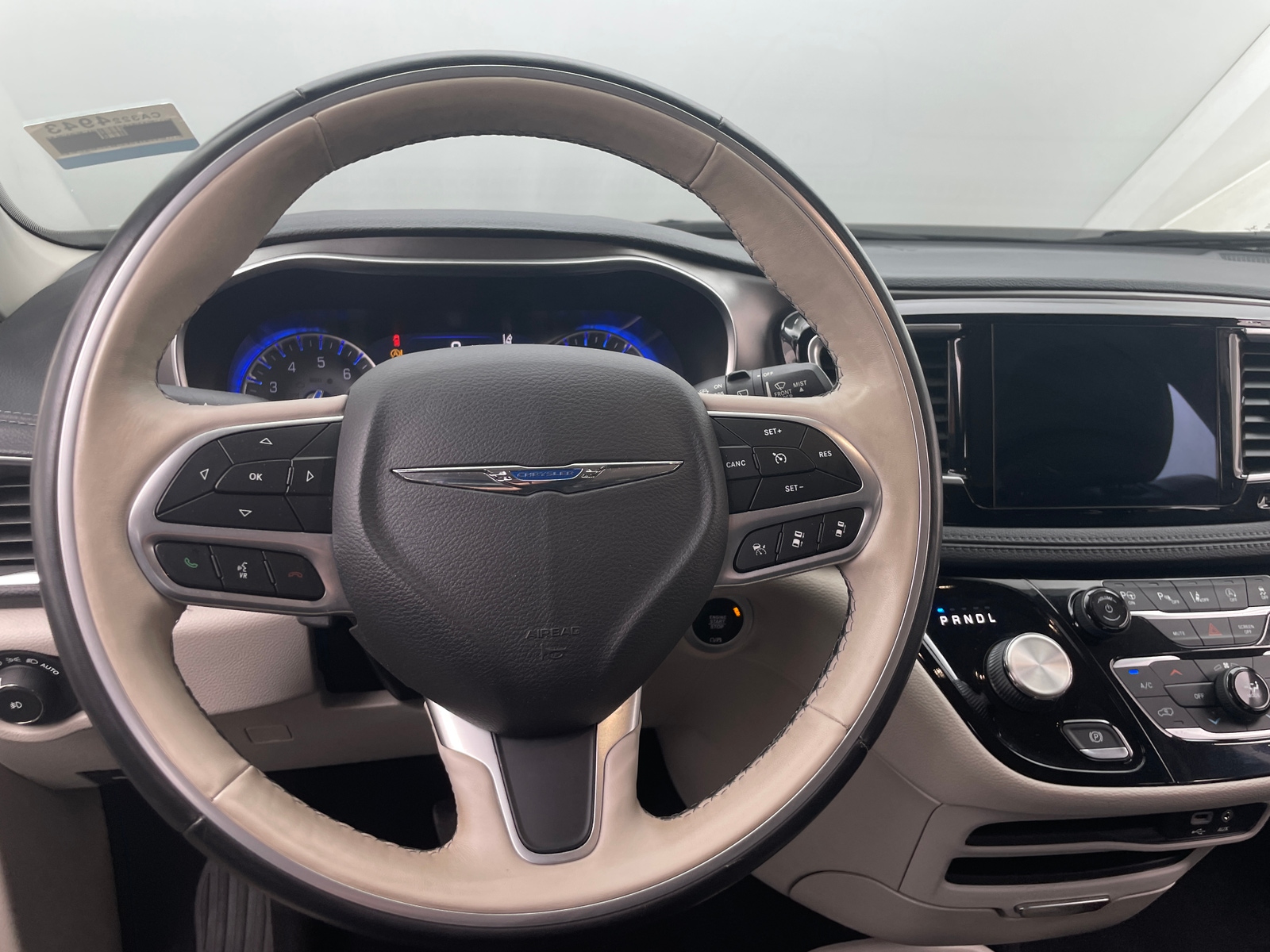 Thumbnail: 2019 Chrysler Pacifica - 4
