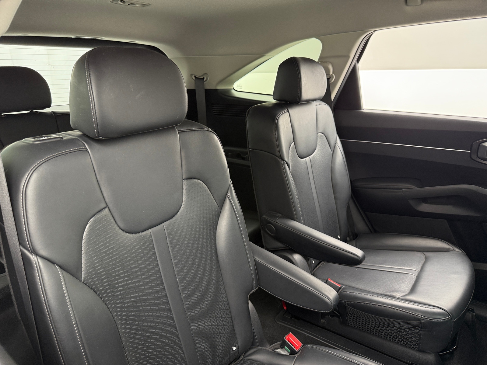 Thumbnail: 2023 Kia Sorento - 5
