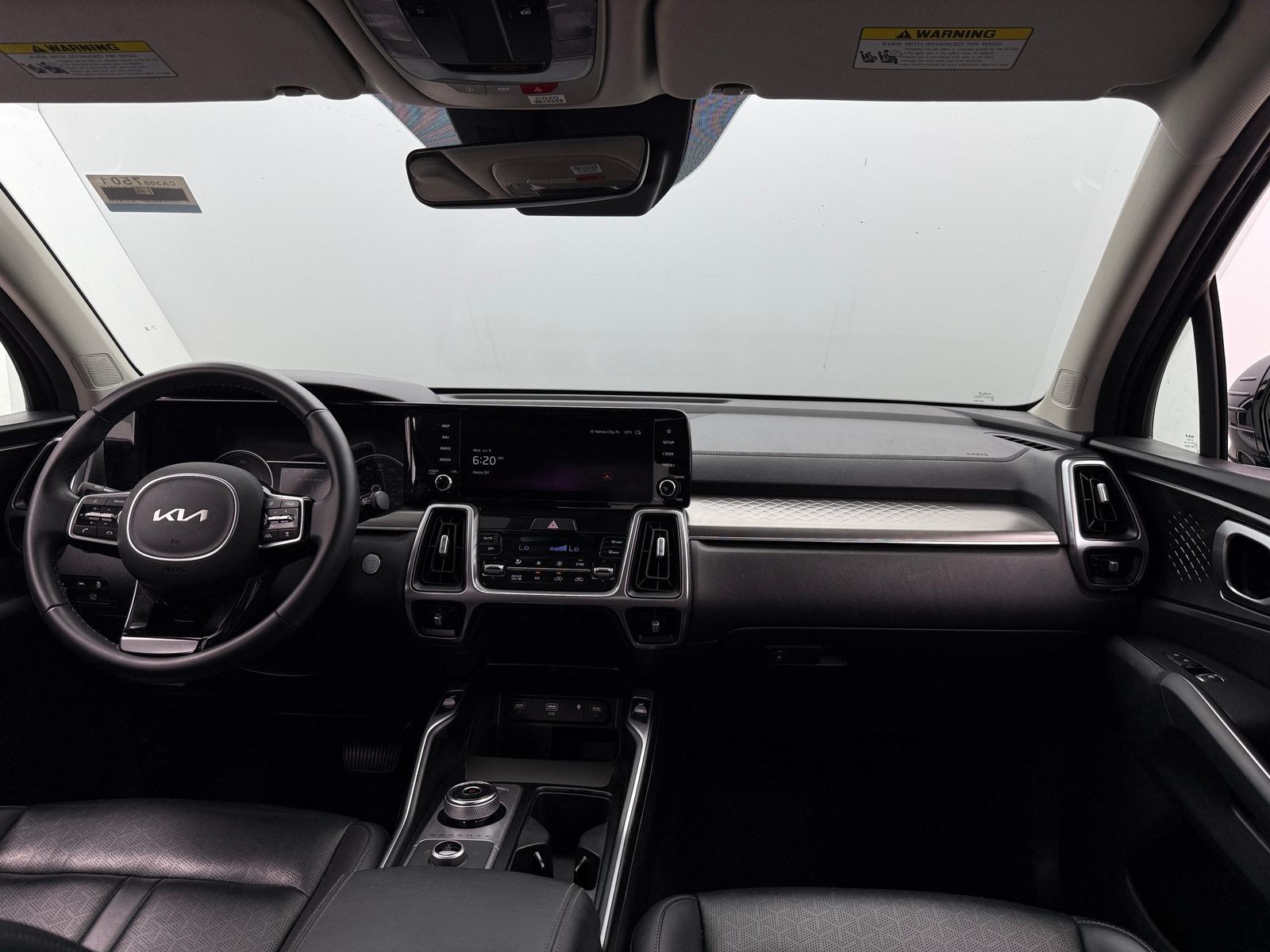 Thumbnail: 2023 Kia Sorento - 2
