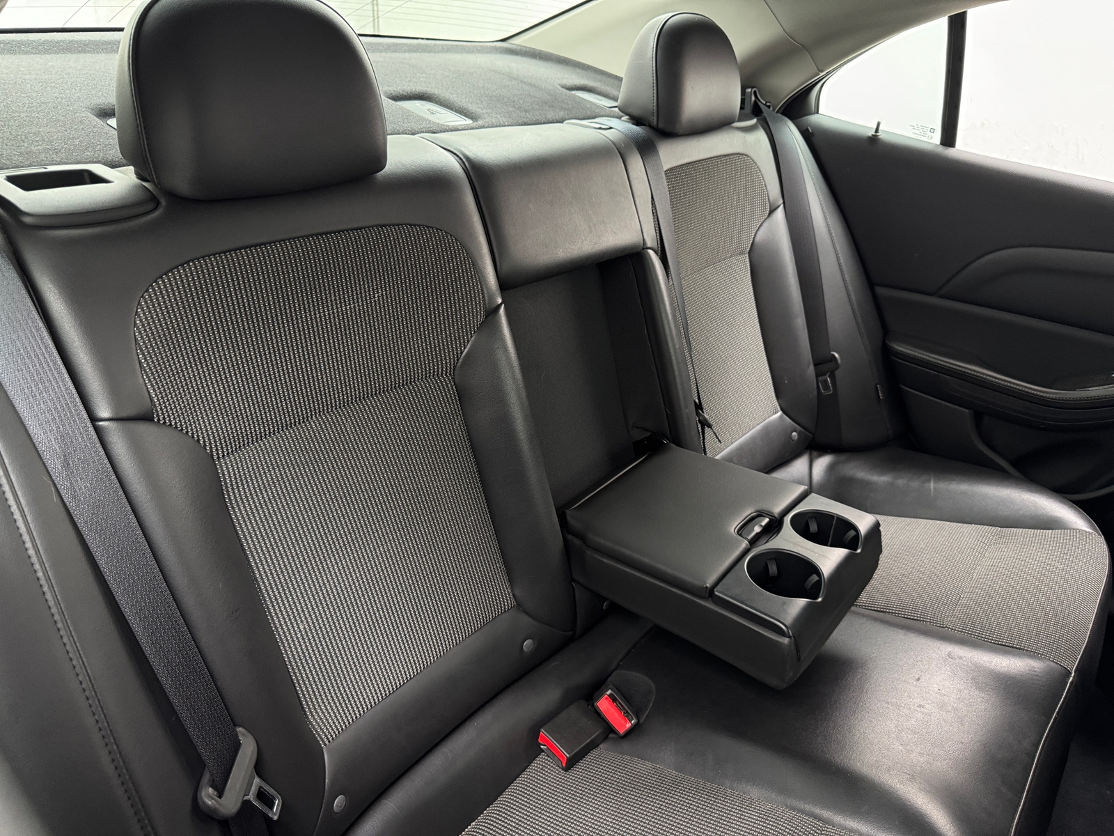 Thumbnail: 2015 Chevrolet Malibu - 6
